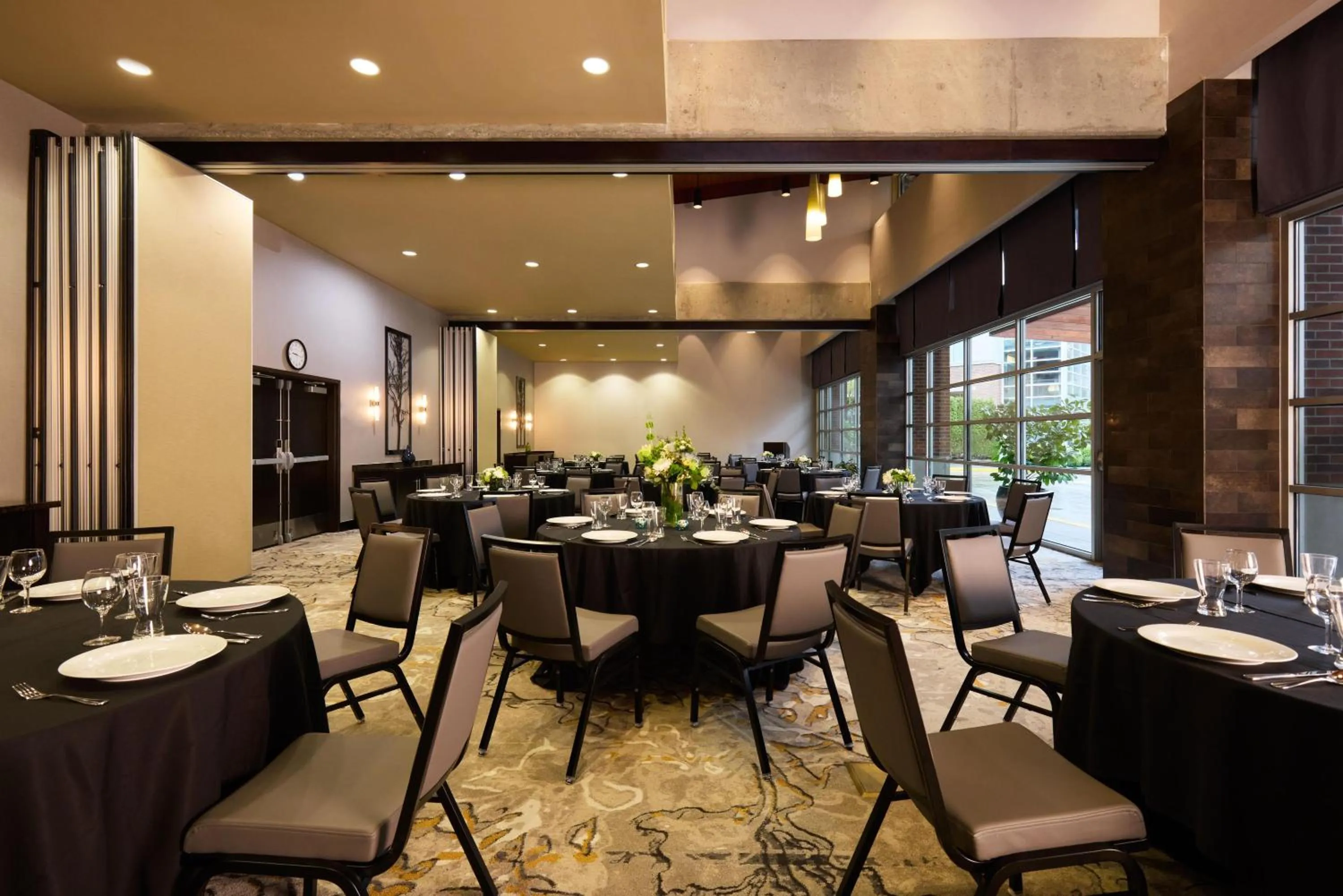 Meeting/conference room in Hyatt House Seattle/Redmond