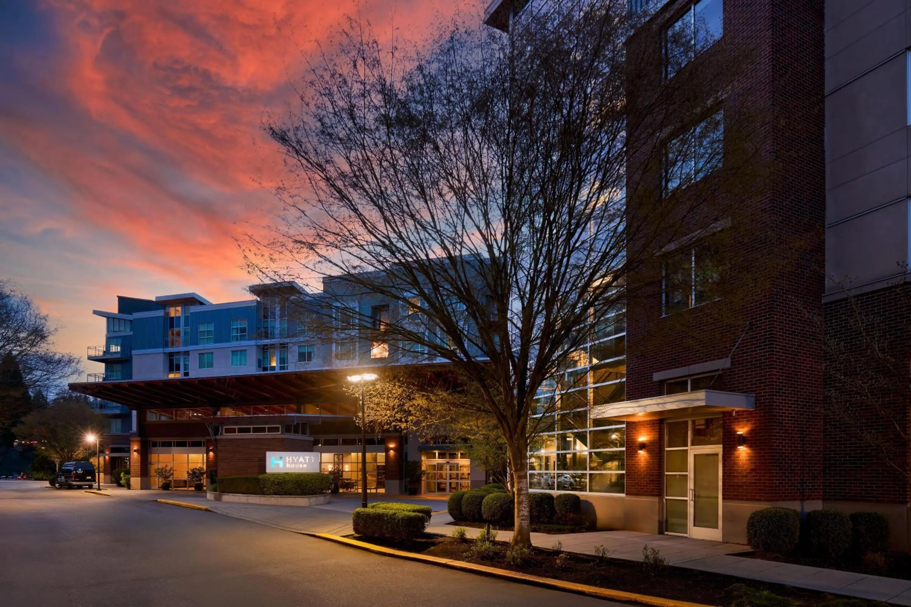 Property building in Hyatt House Seattle/Redmond