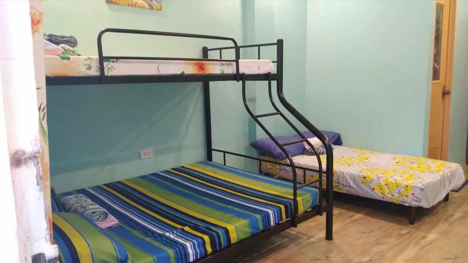 Bed in Azulea Lodging House Oslob