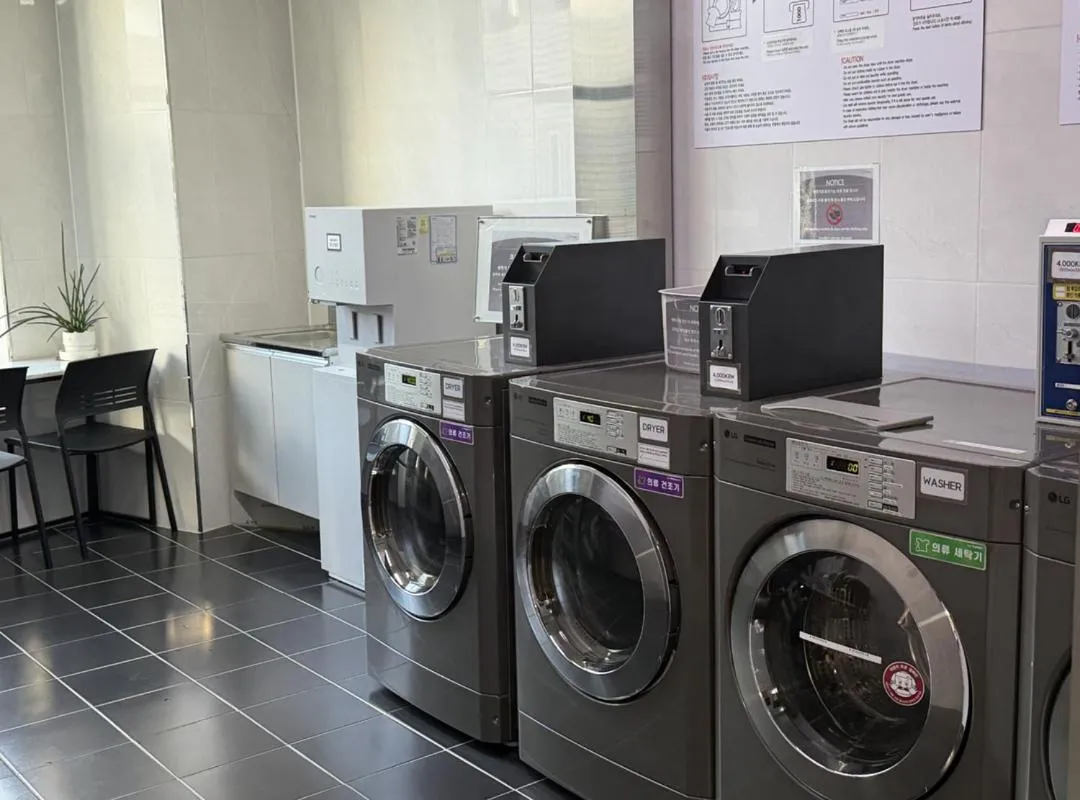 washing machine in Orakai Daehakro Hotel, BW Signature Collection