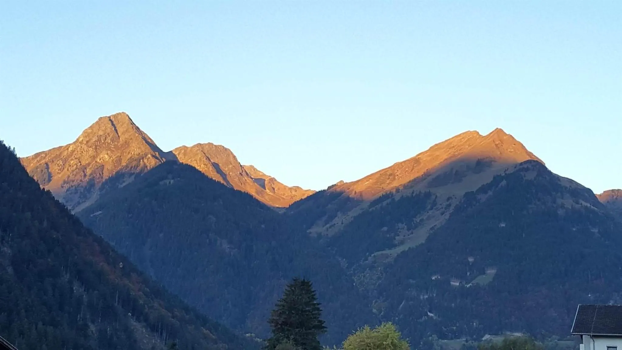 Mountain view in Haus Salzmann