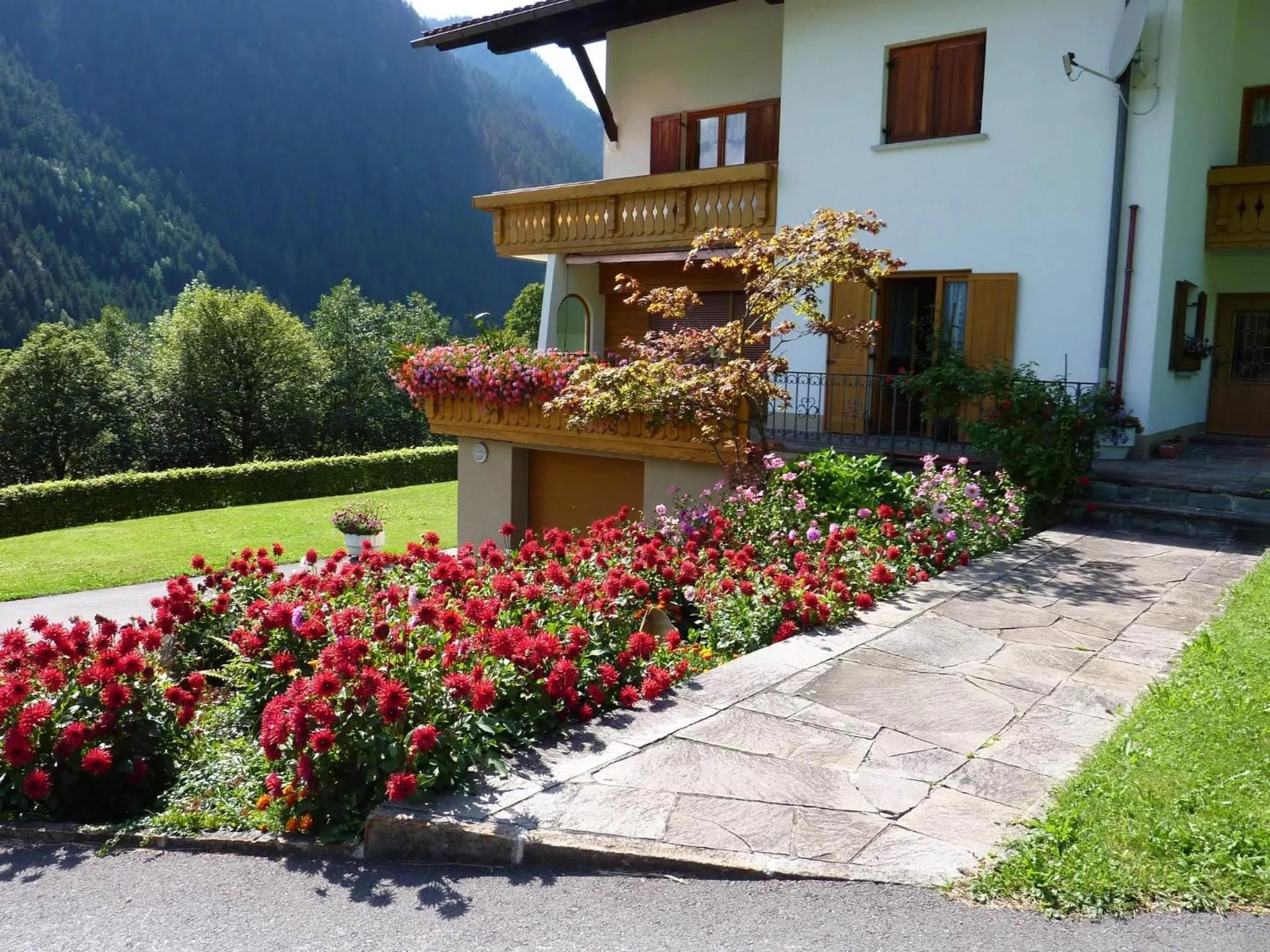 Property building in Haus Salzmann