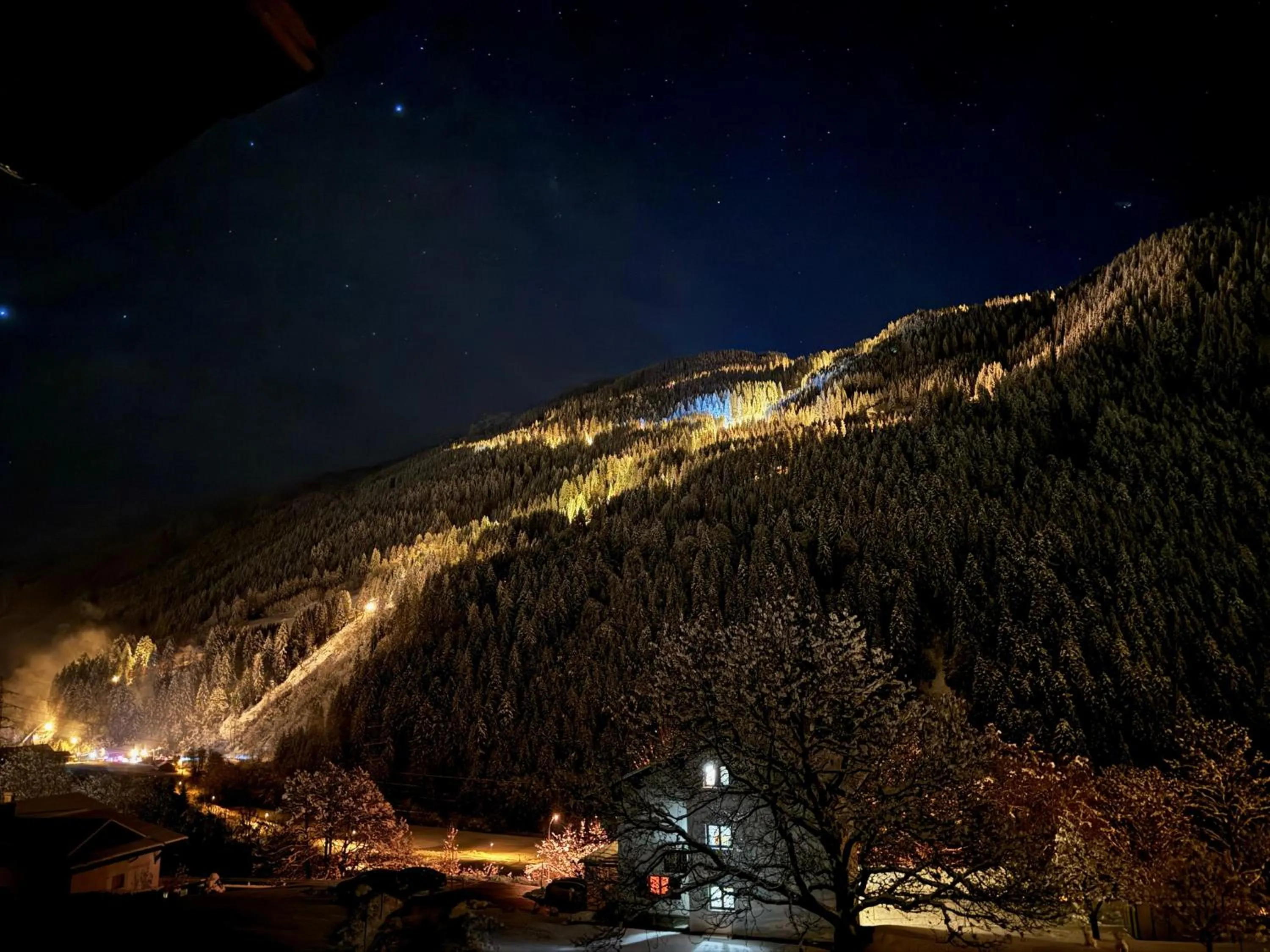 Night in Haus Salzmann