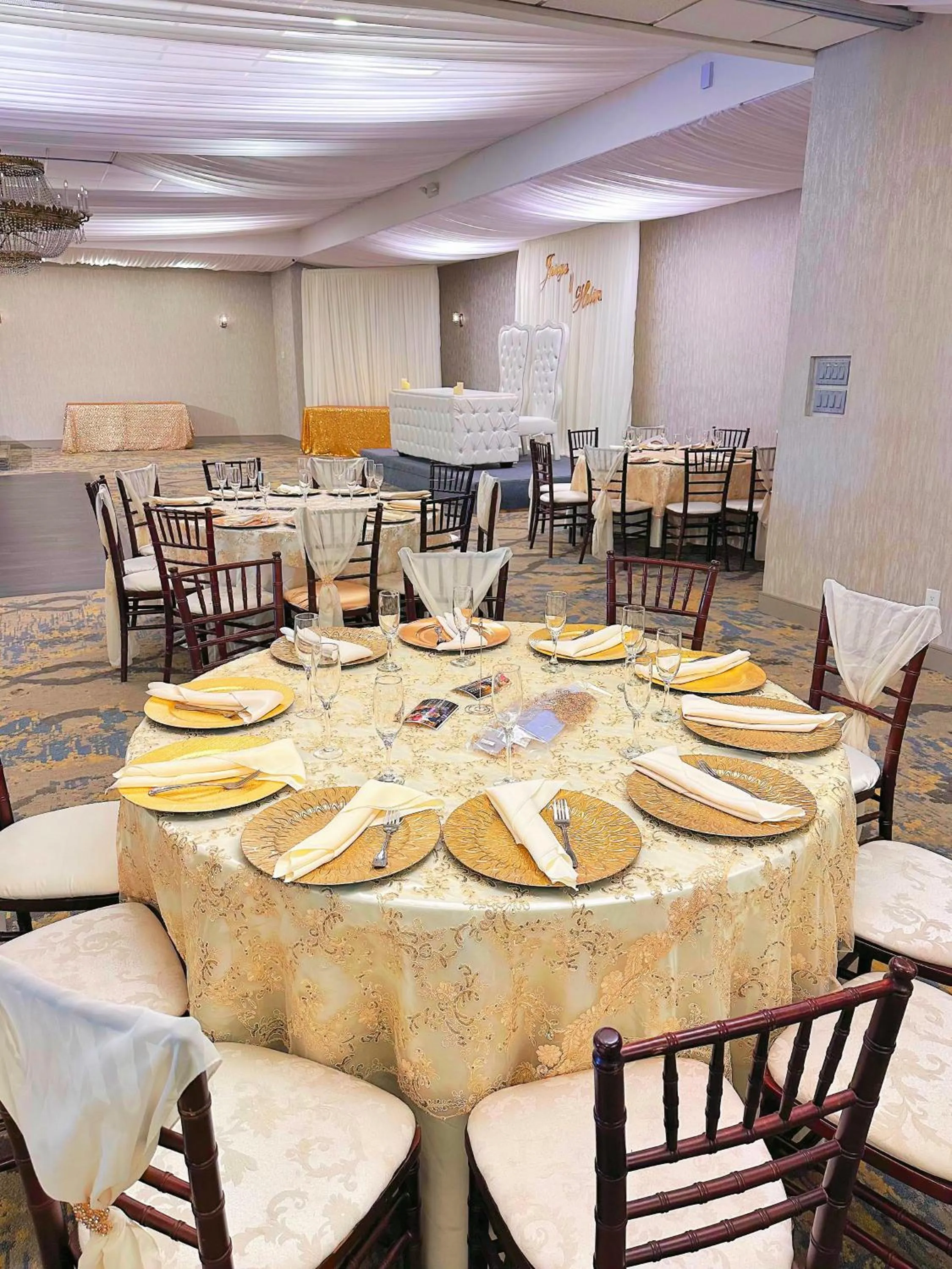 Banquet/Function facilities in Lincoln Hotel Monterey Park Los Angeles