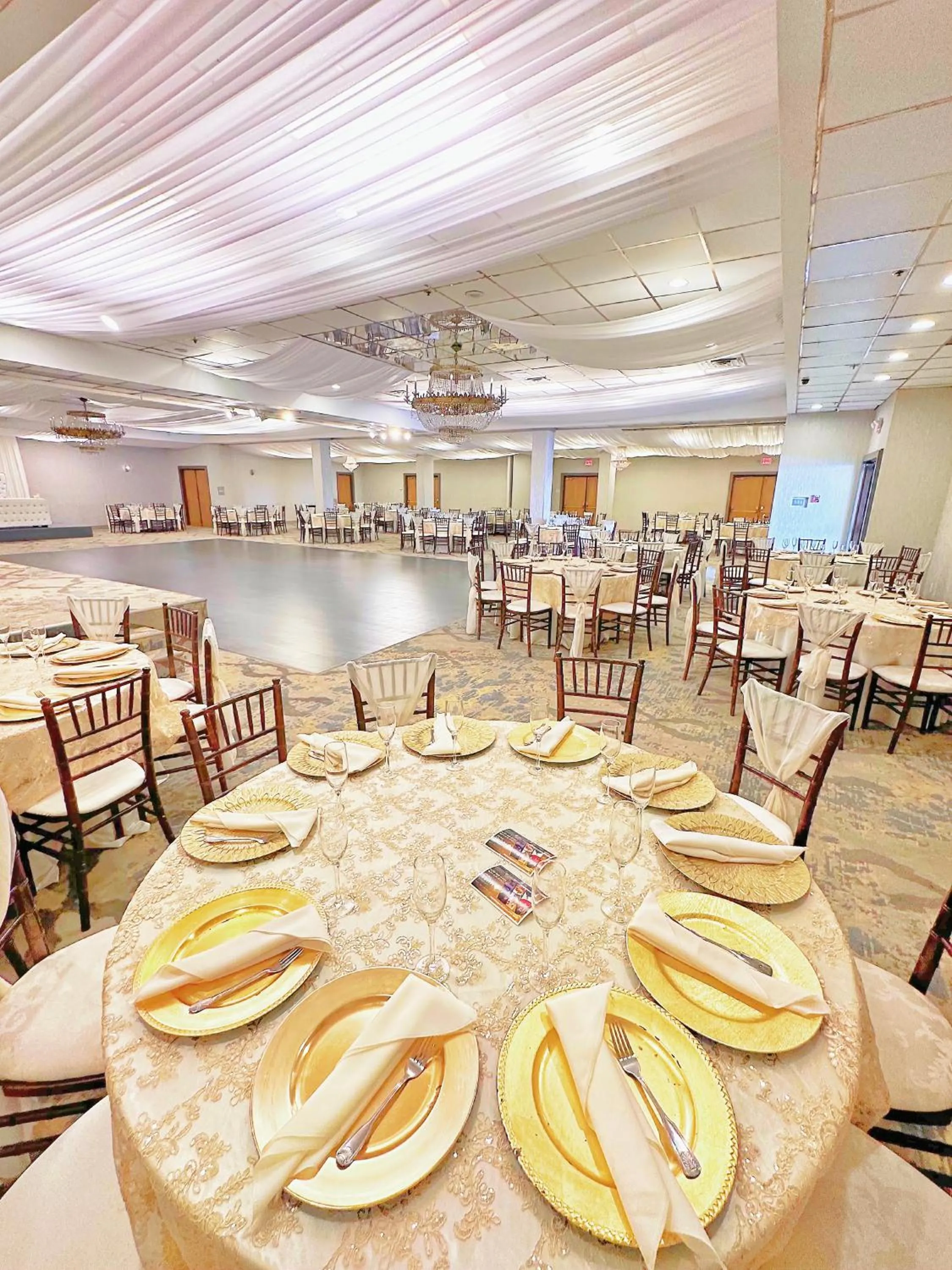 Banquet/Function facilities in Lincoln Hotel Monterey Park Los Angeles