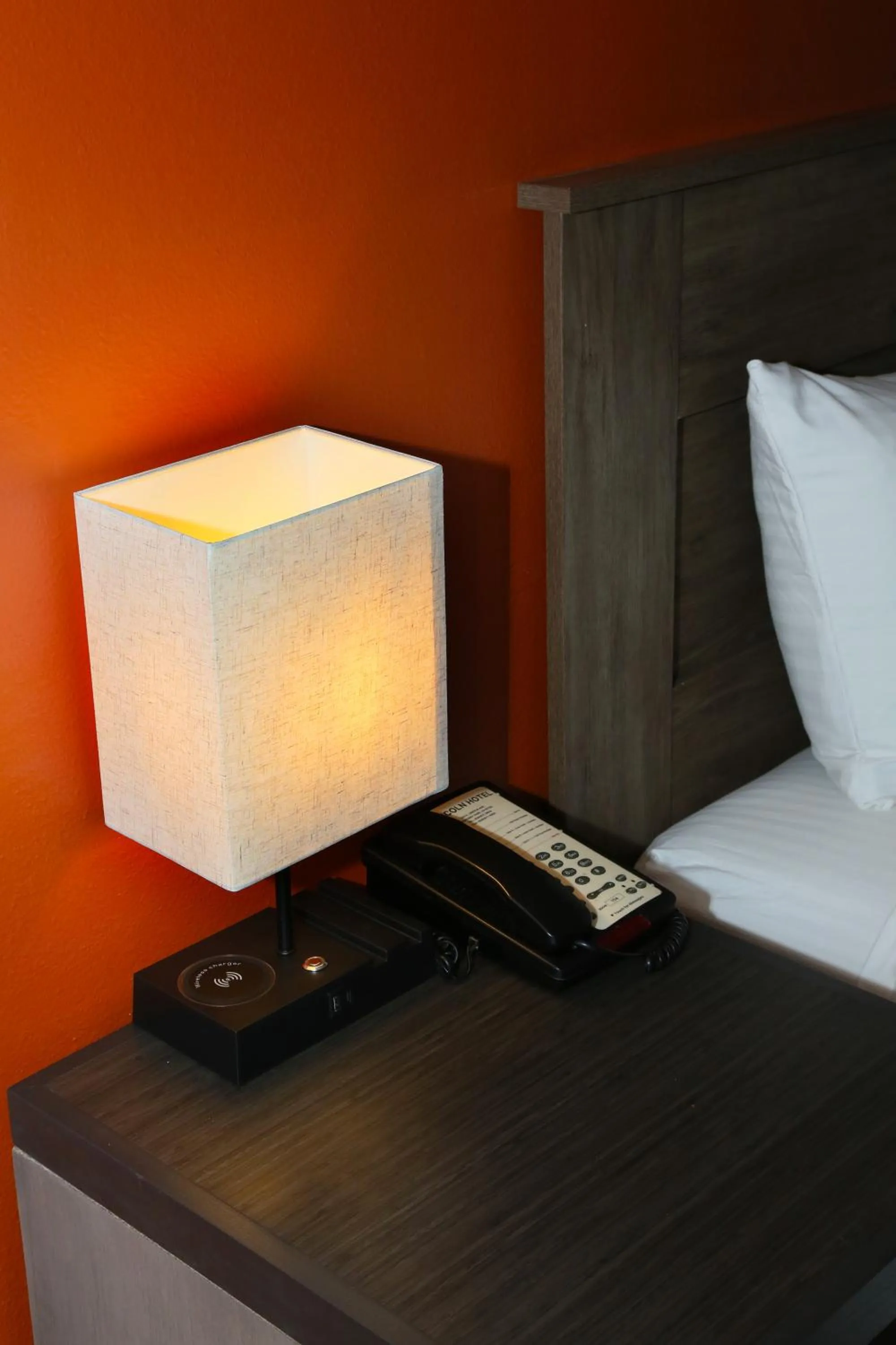 Bed in Lincoln Hotel Monterey Park Los Angeles