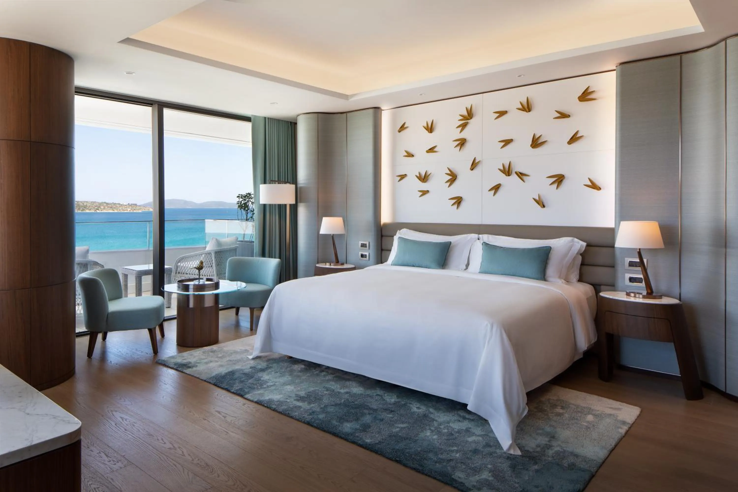 Bed in Reges, a Luxury Collection Resort & Spa, Cesme