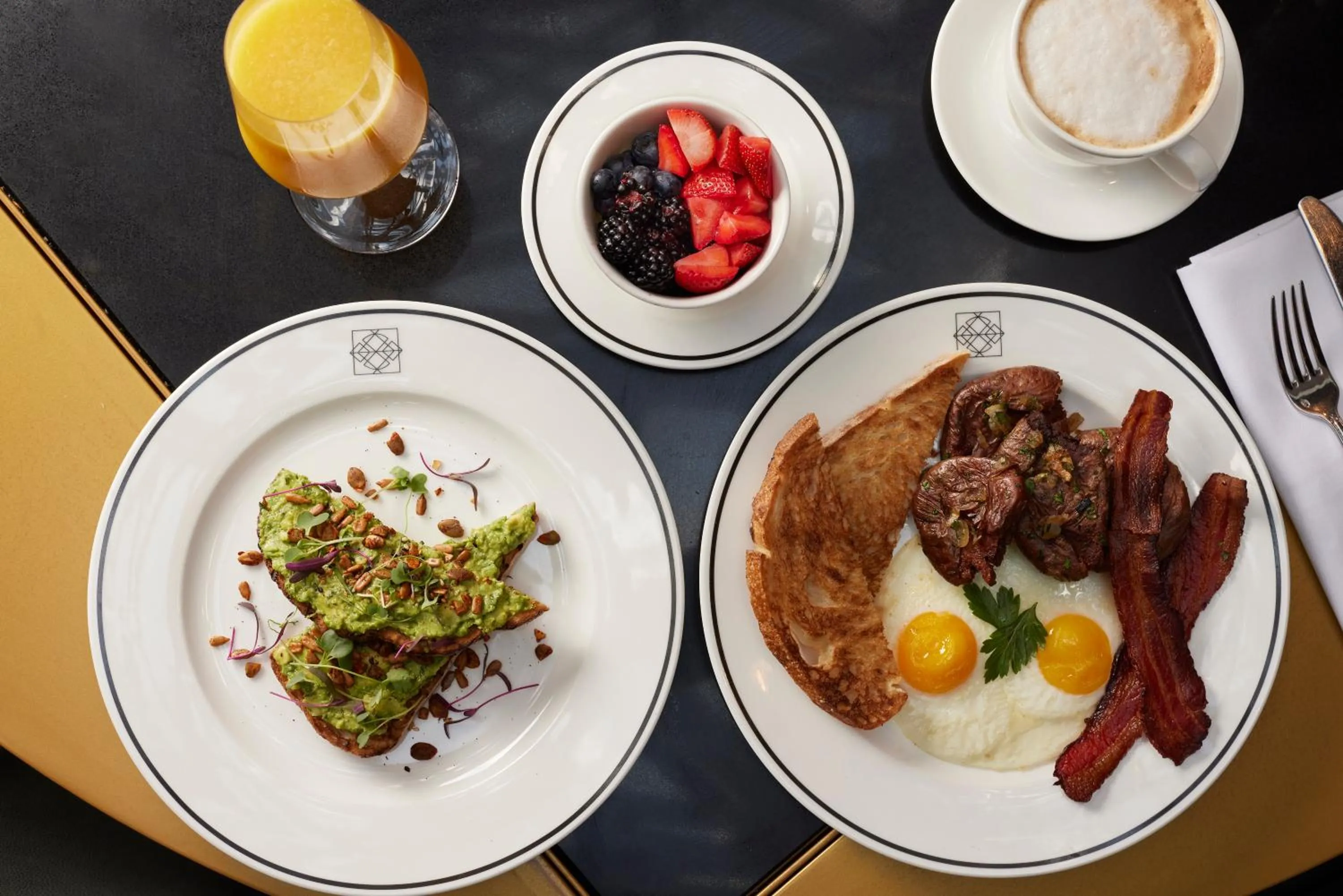 Breakfast in Hotel Distil, Autograph Collection