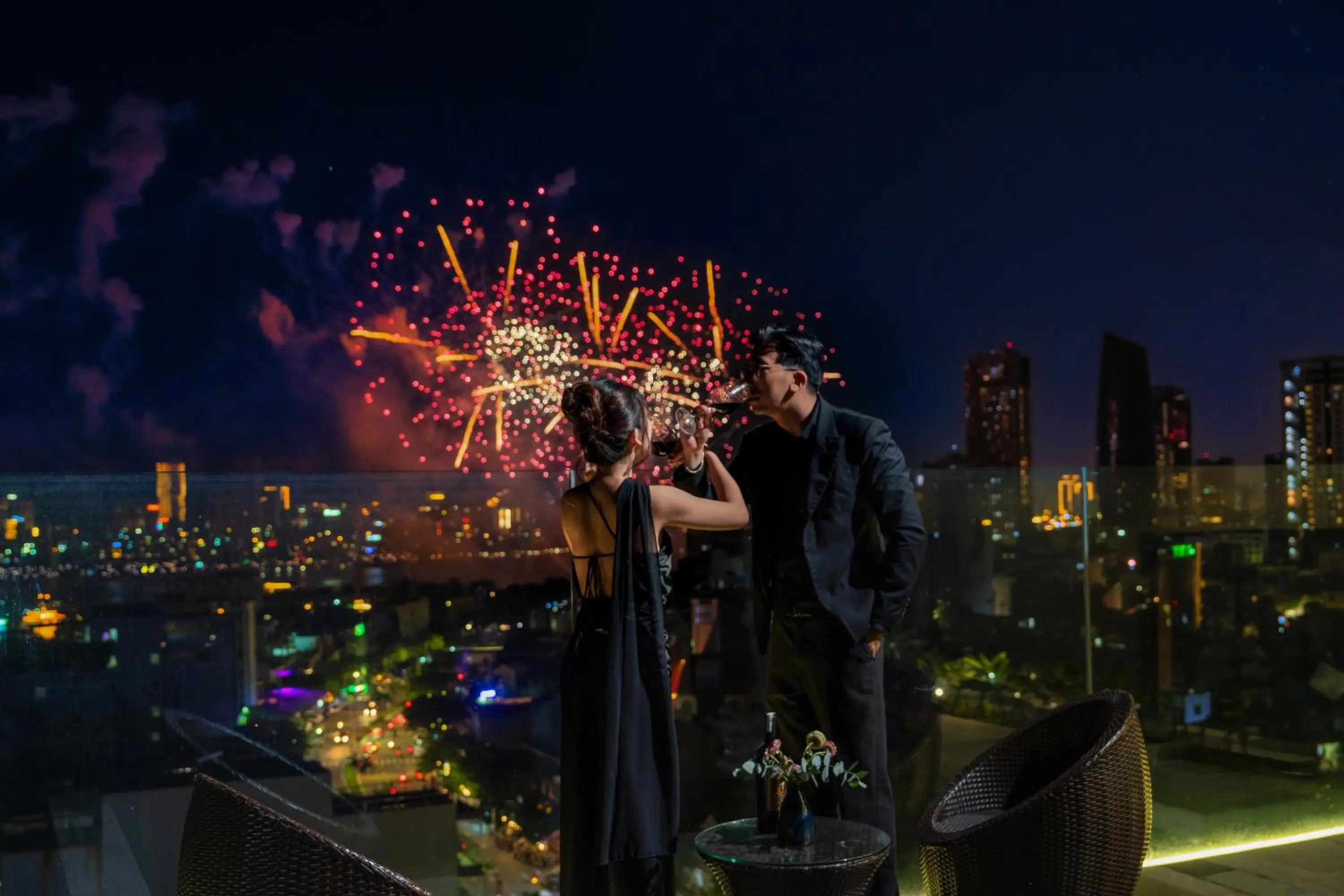 People in Rest Hotel & Apartment