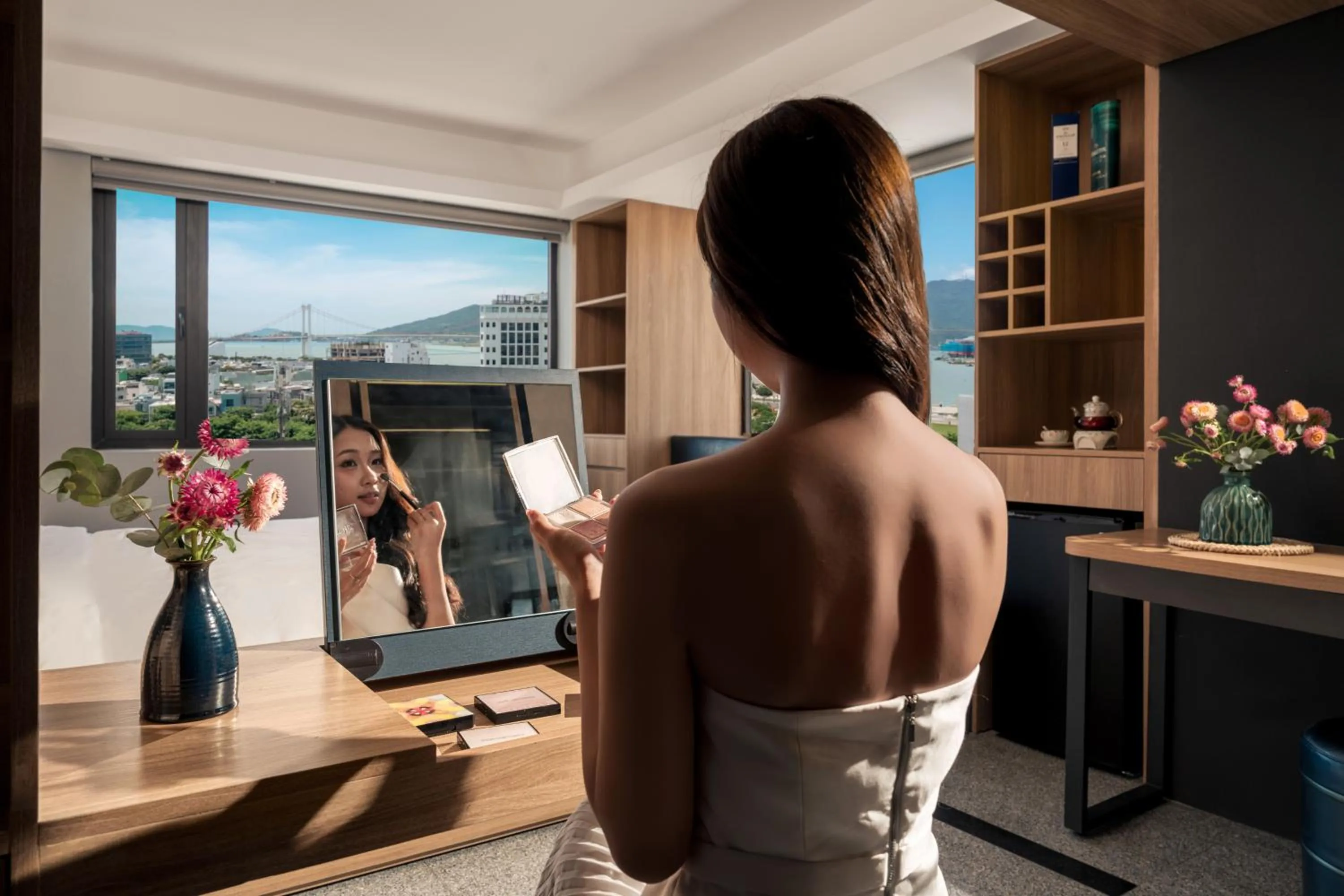 People in Rest Hotel & Apartment