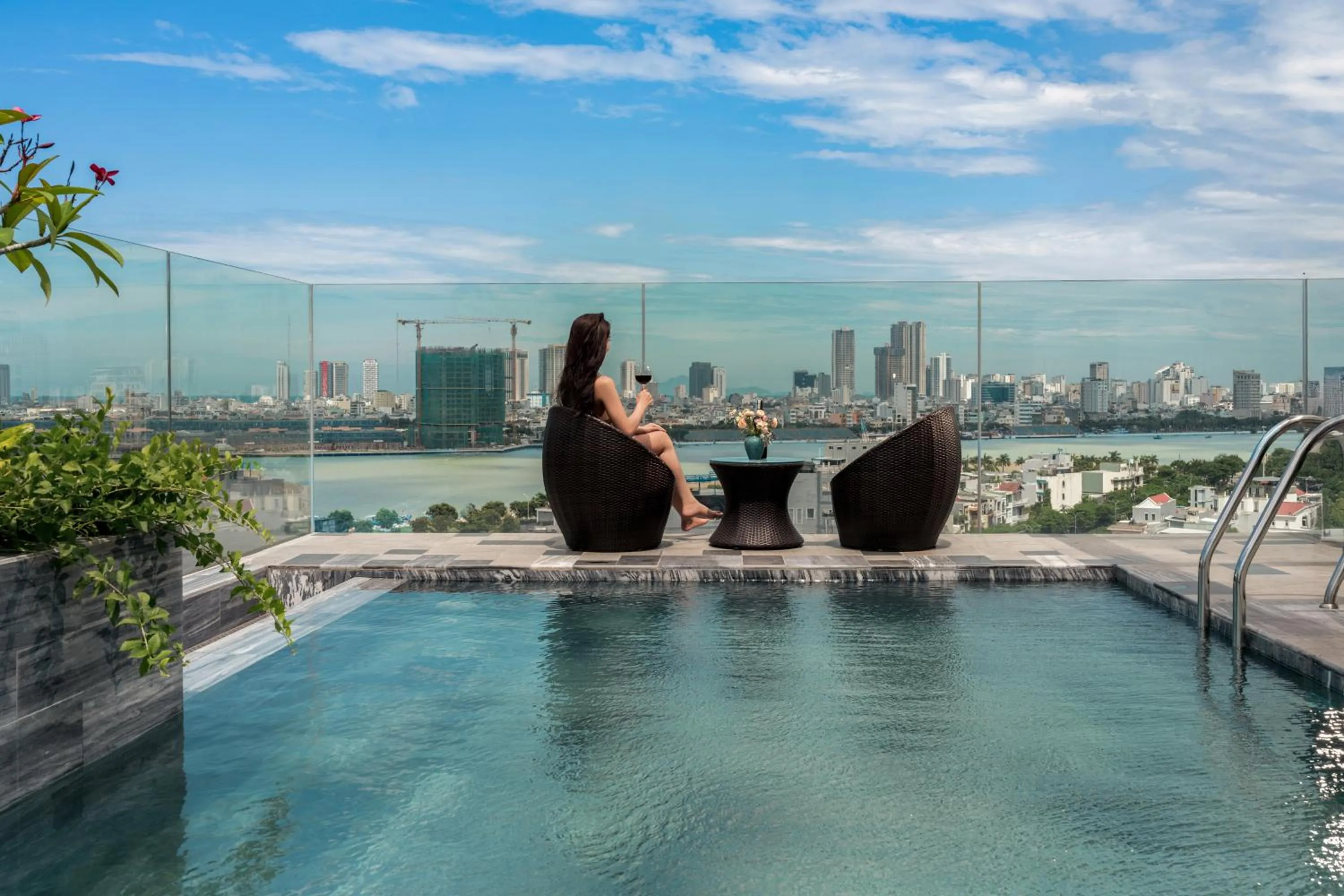 Day in Rest Hotel & Apartment