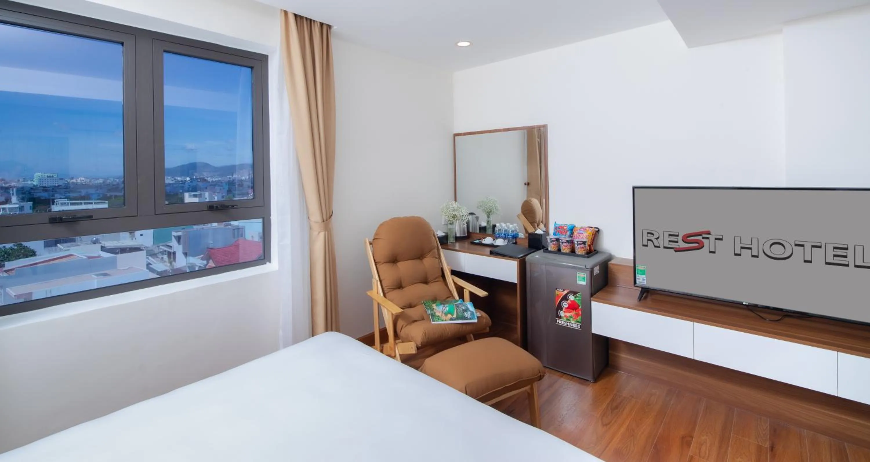 Bed in Rest Hotel & Apartment