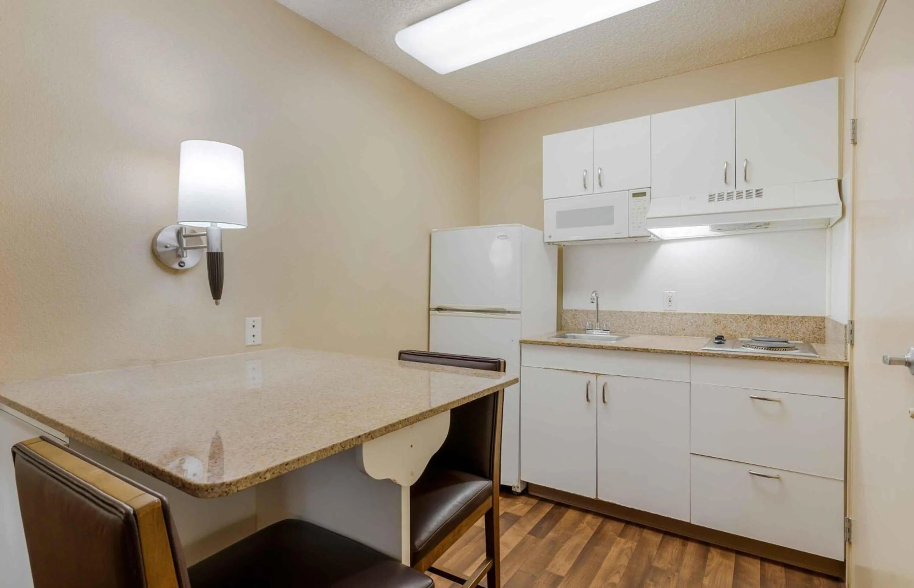Kitchen or kitchenette in Extended Stay America Suites - San Jose - Sunnyvale