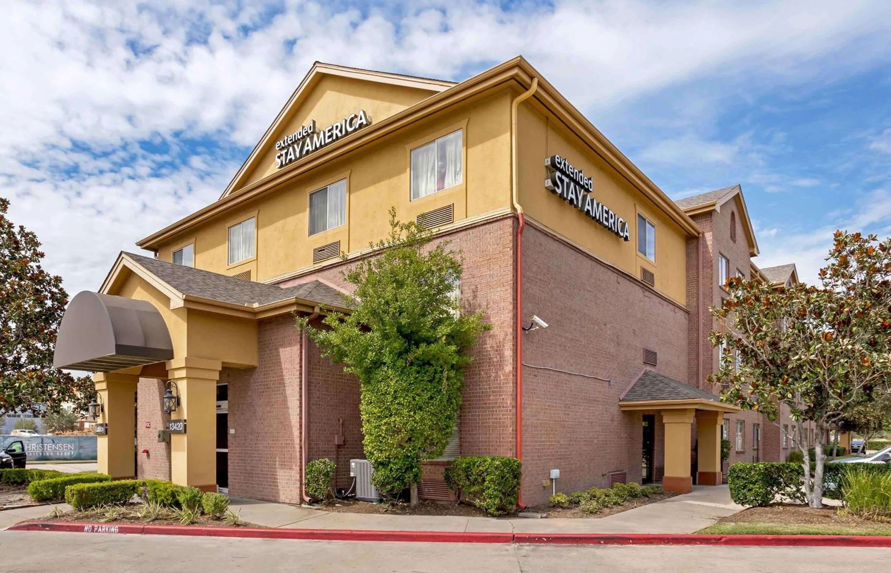 Property building in Extended Stay America Select Suites - Houston - Sugar Land