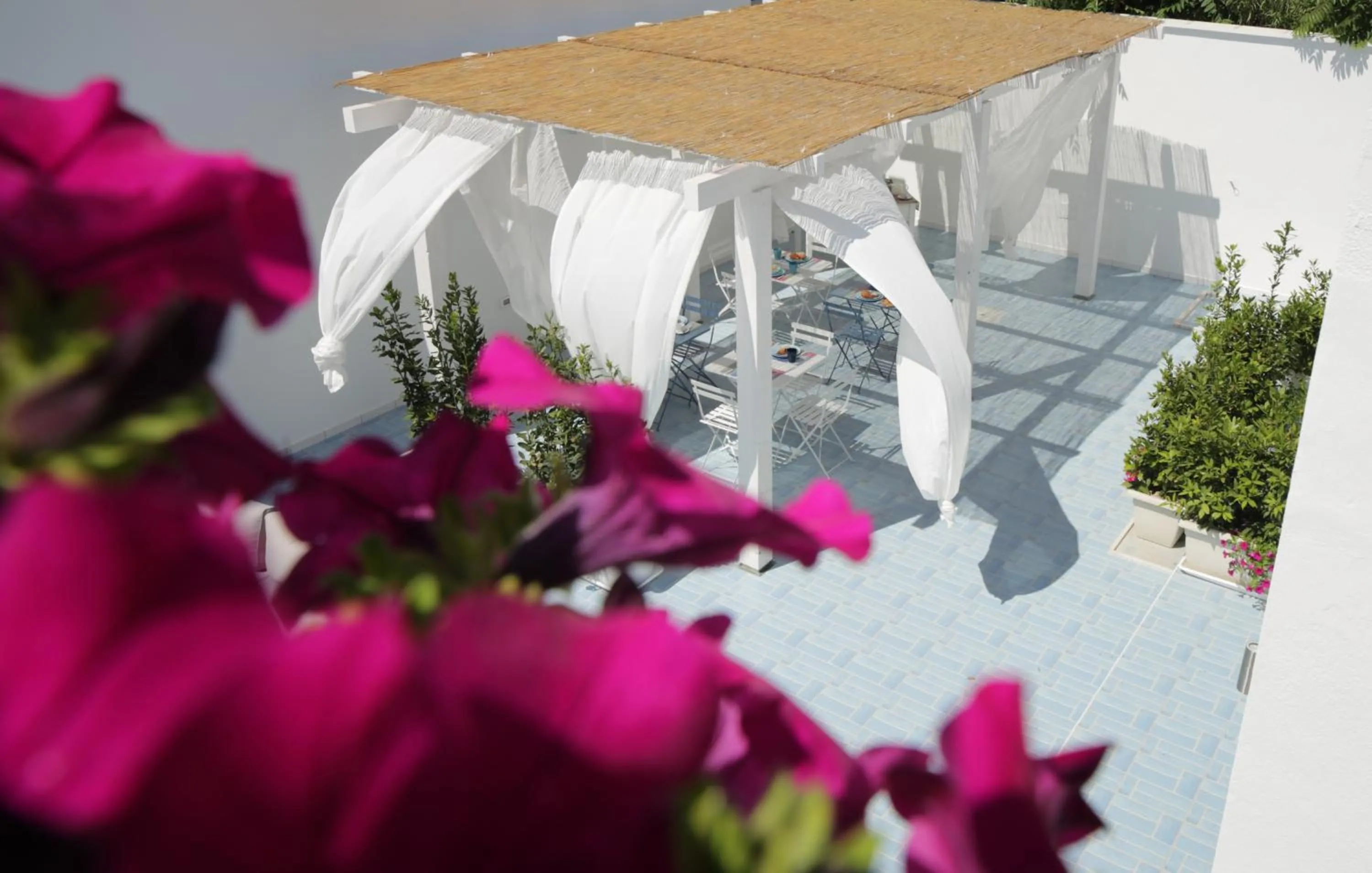 Patio in Petra Solis by Jdvacanze