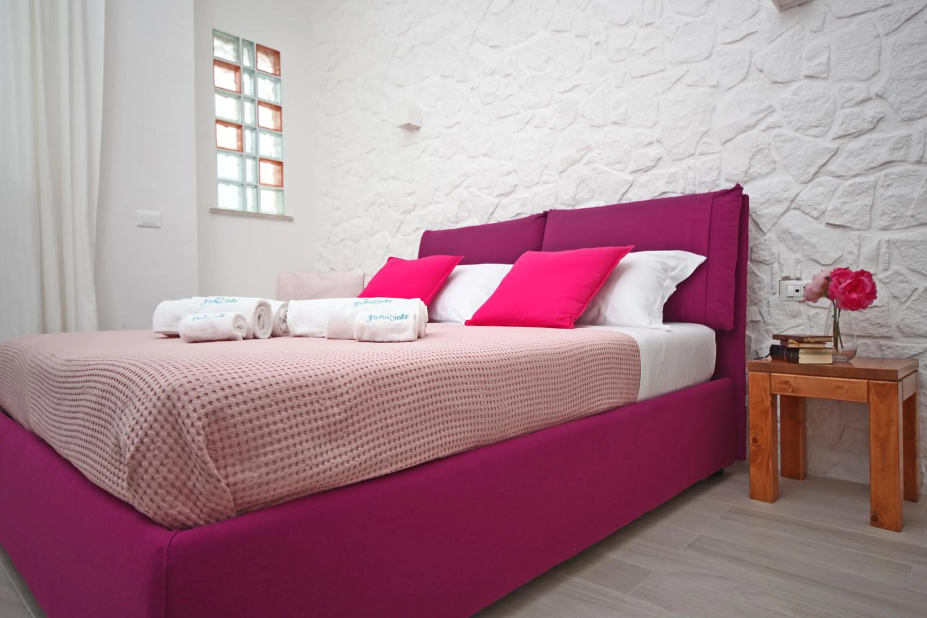 Bed in Petra Solis by Jdvacanze