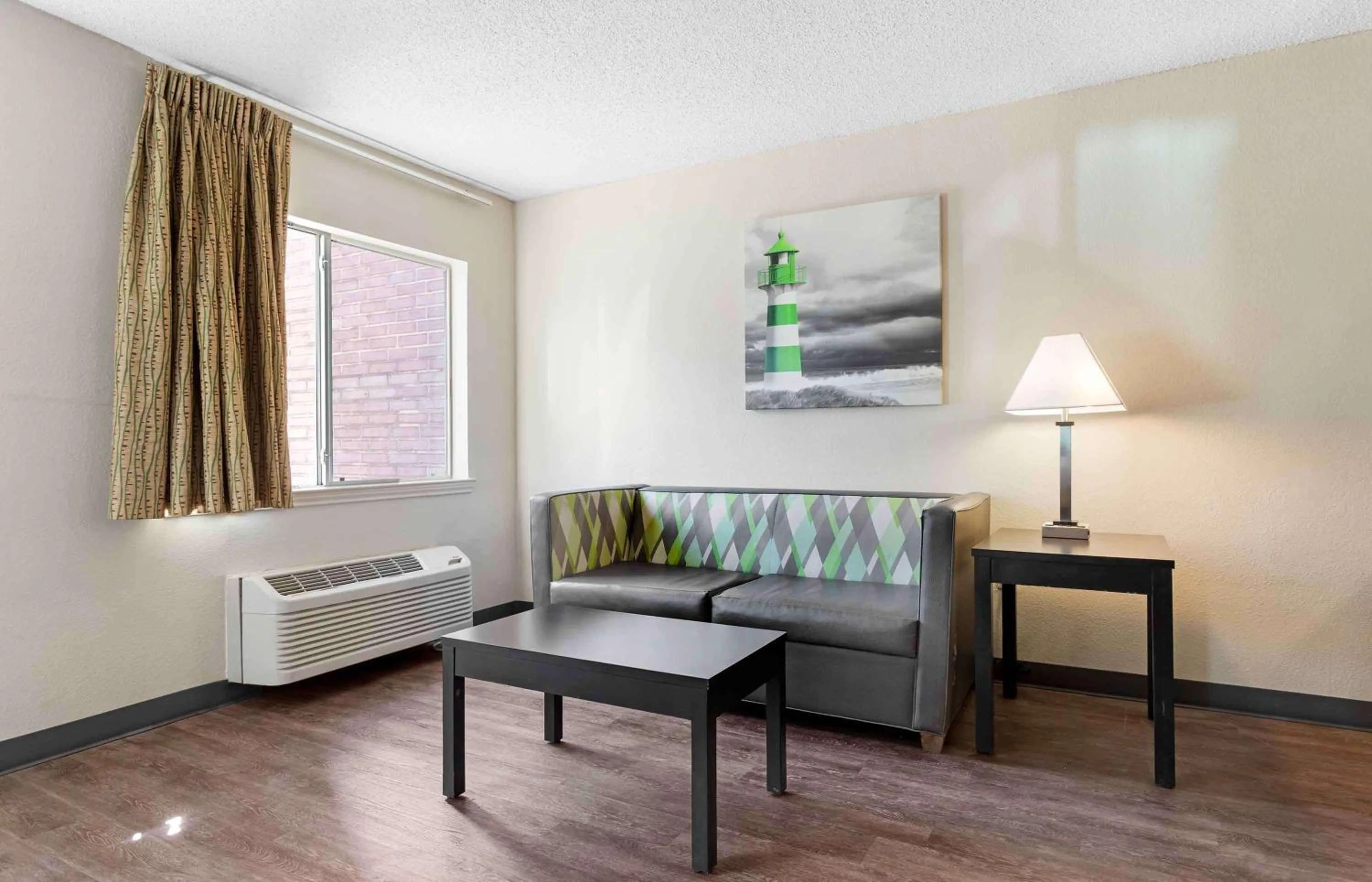 Bedroom in Extended Stay America Suites - Houston - Katy Freeway - Energy Corridor