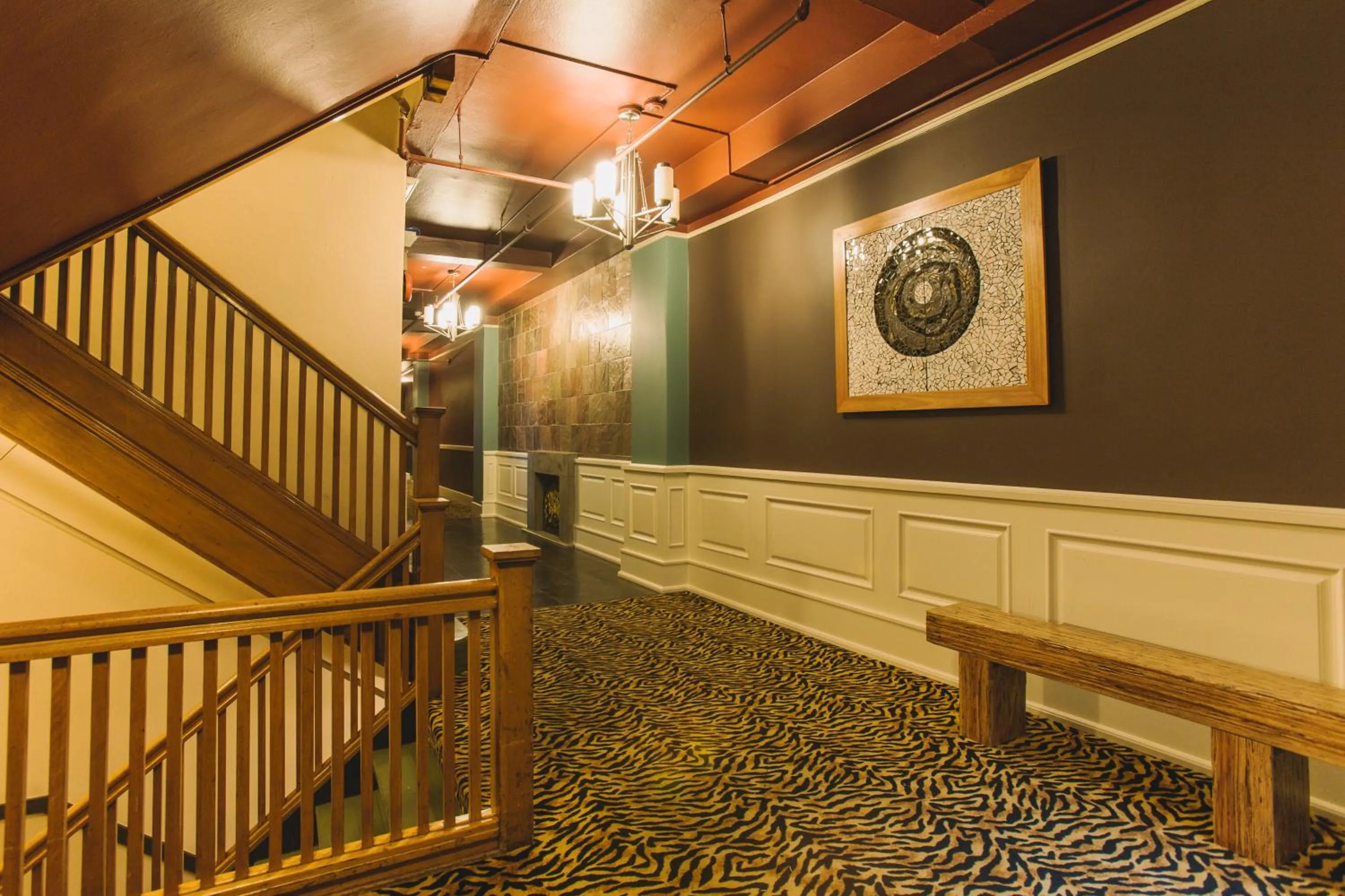 Moore Hotel