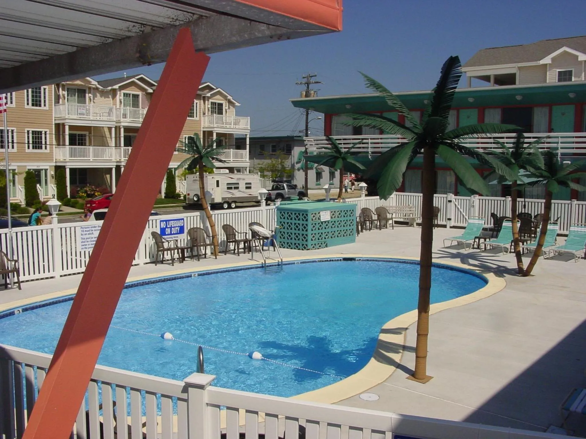 Dolphin Inn