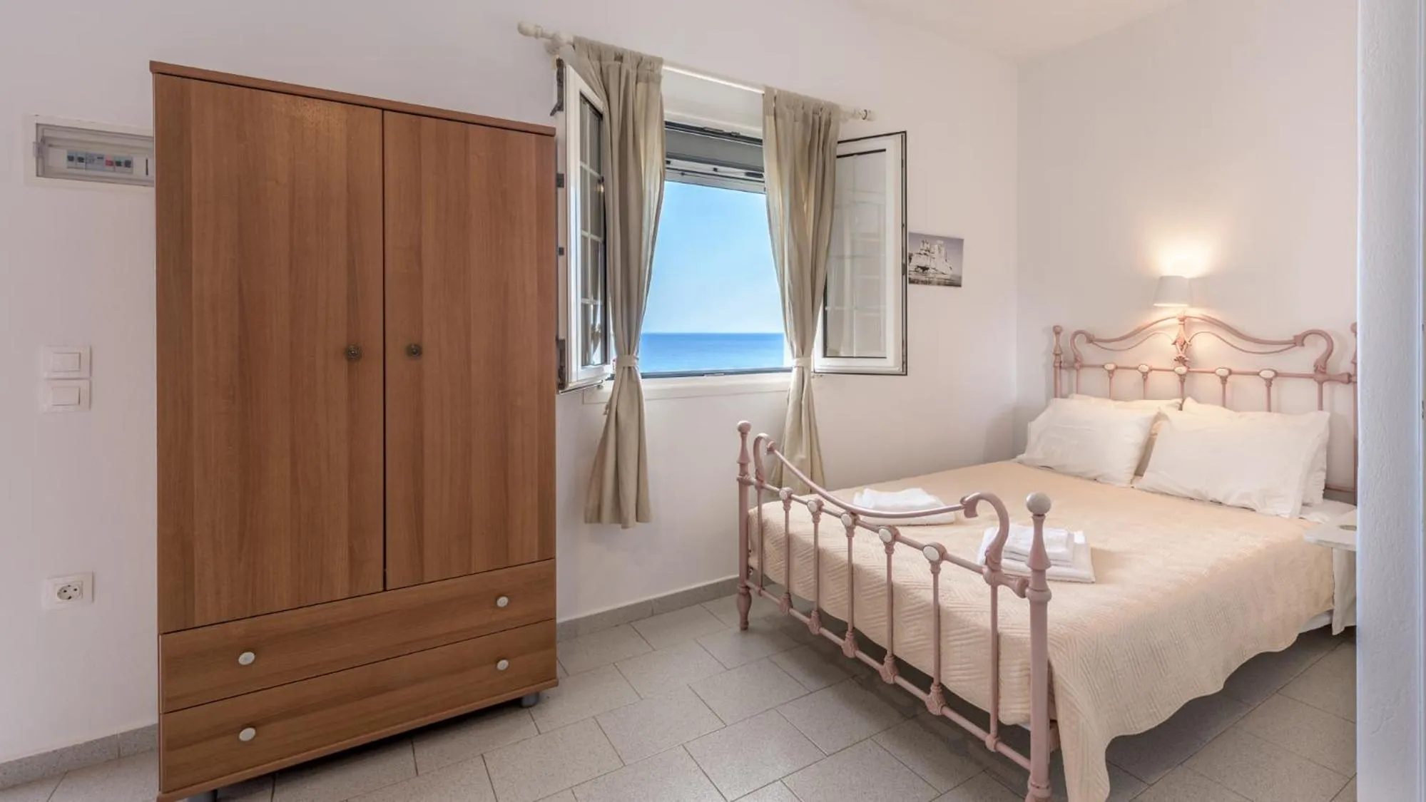 Bed in Giourgas Studios & Apartments