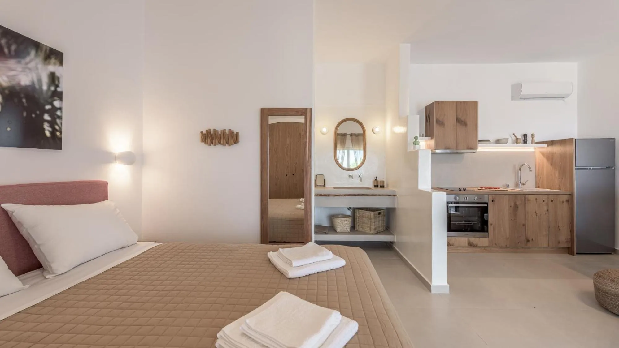 Bed in Giourgas Studios & Apartments