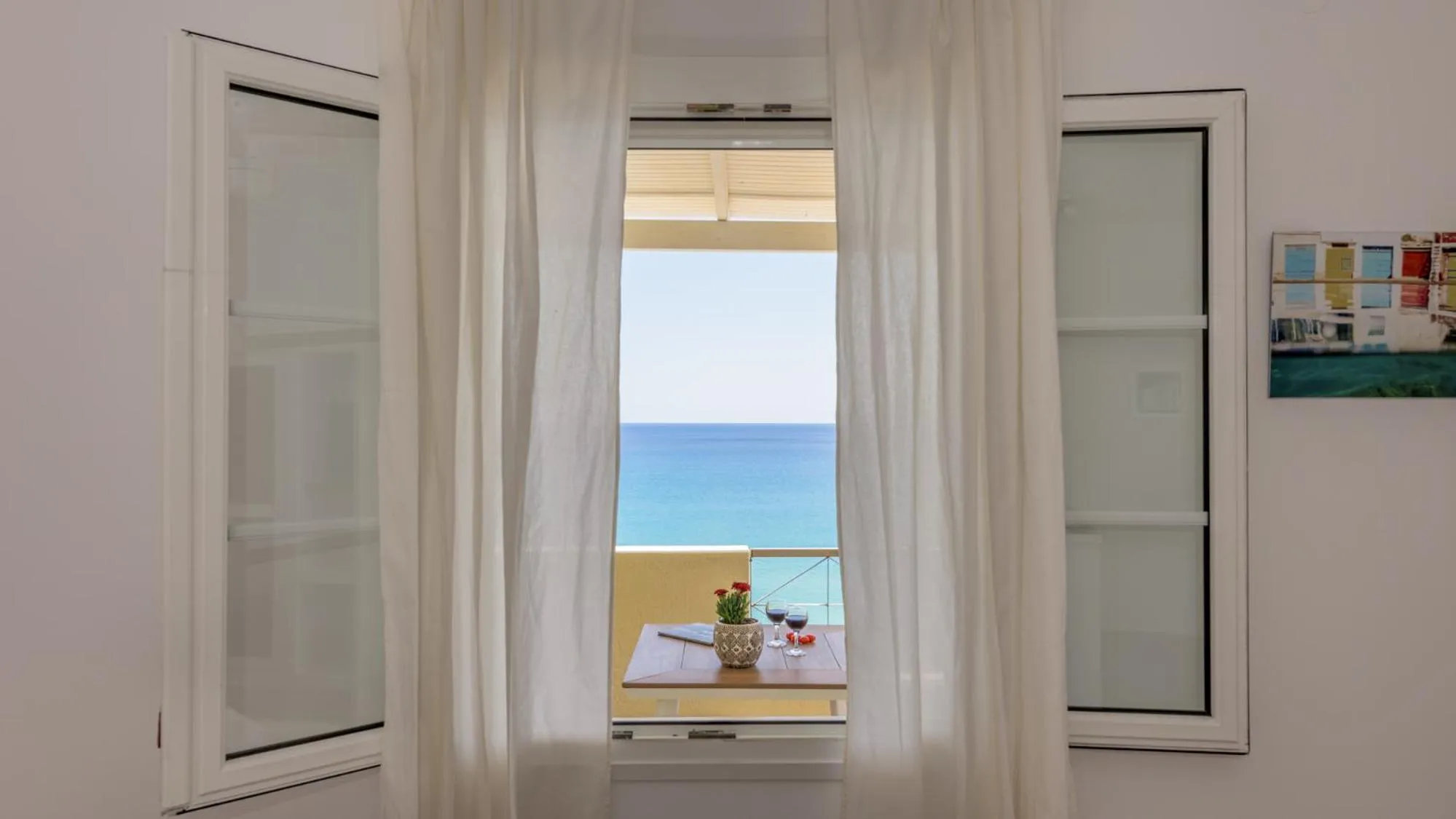 Giourgas Studios & Apartments