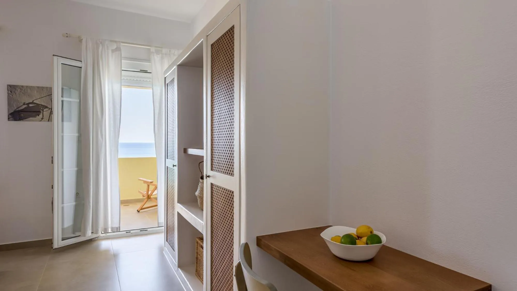 Giourgas Studios & Apartments