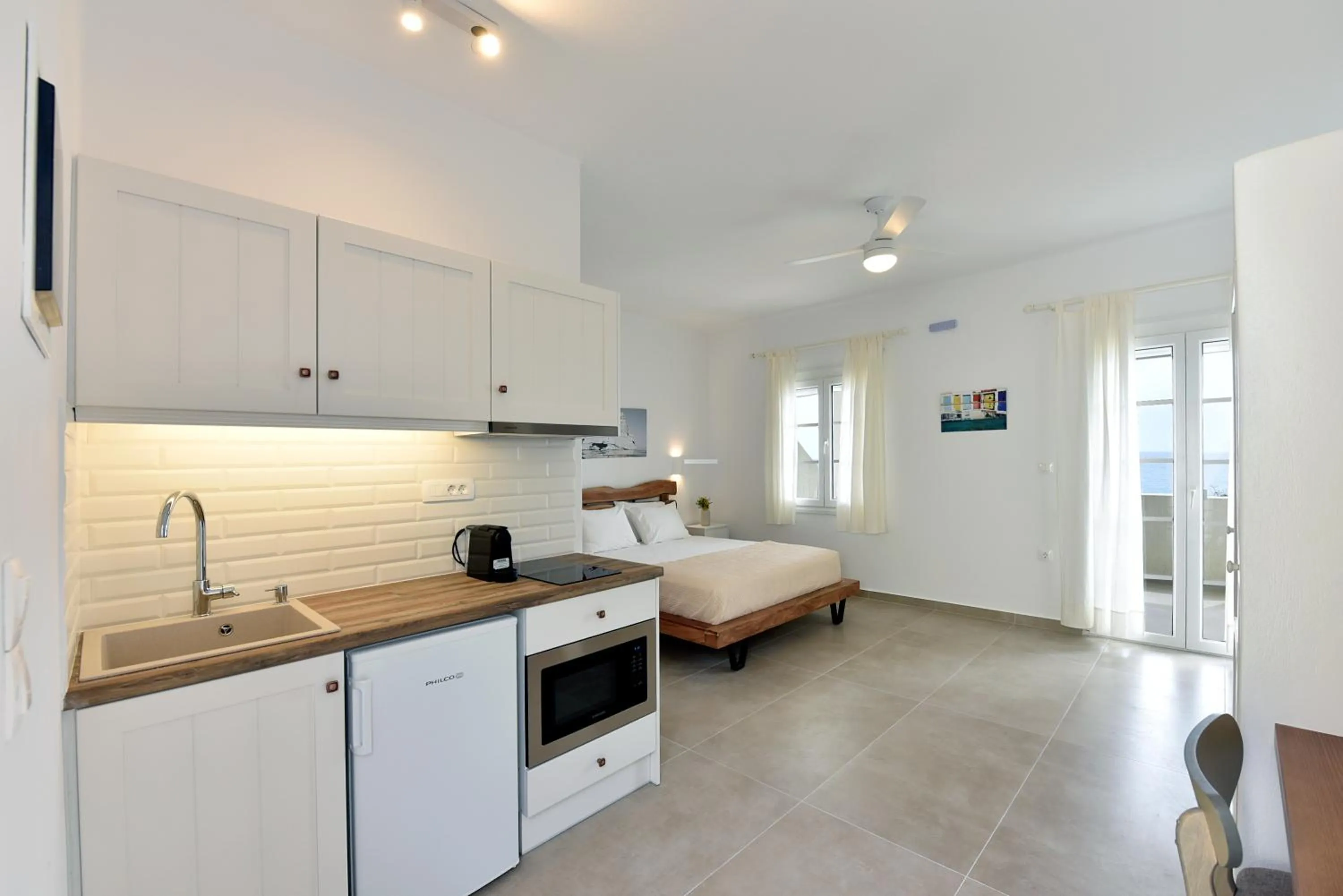 Giourgas Studios & Apartments