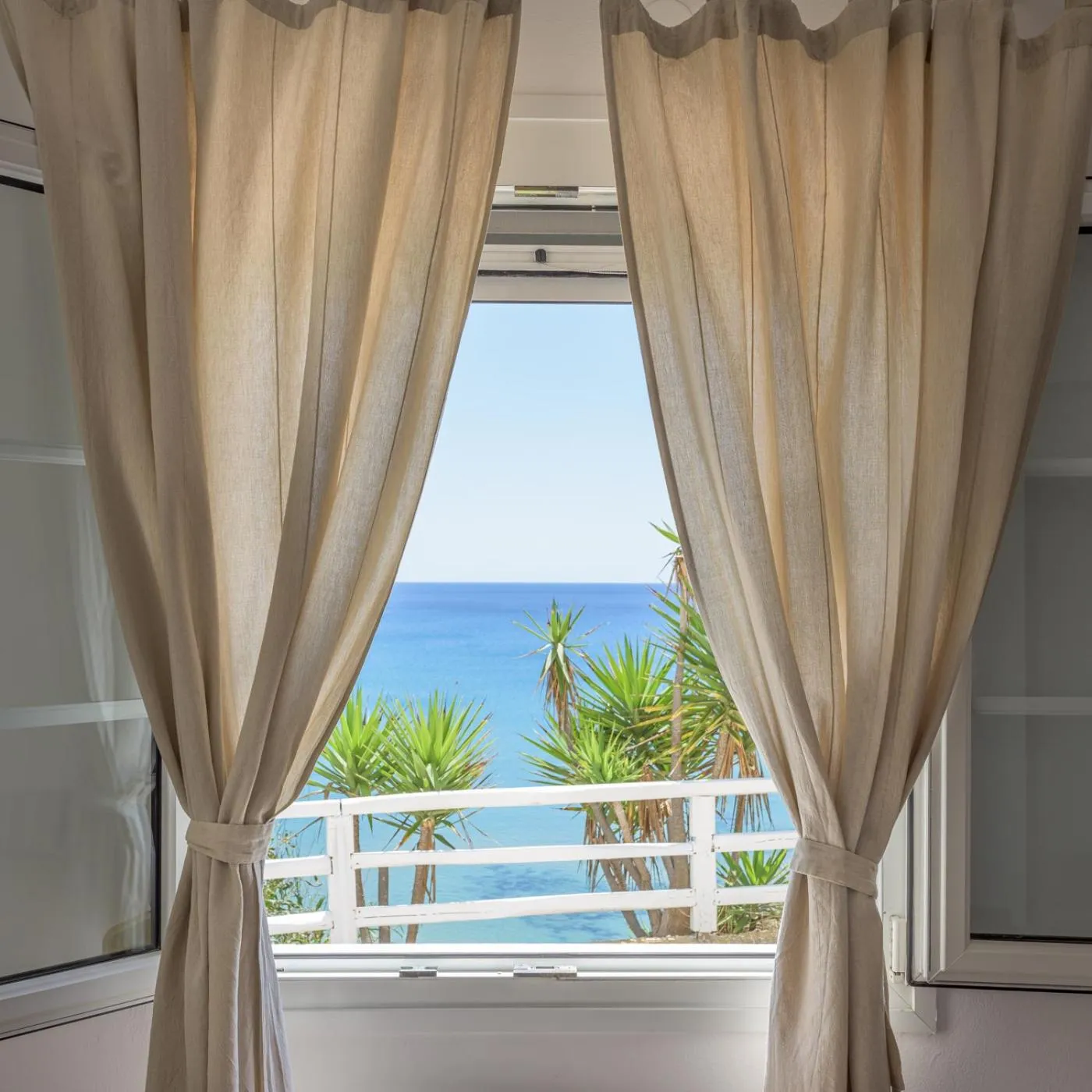 Giourgas Studios & Apartments