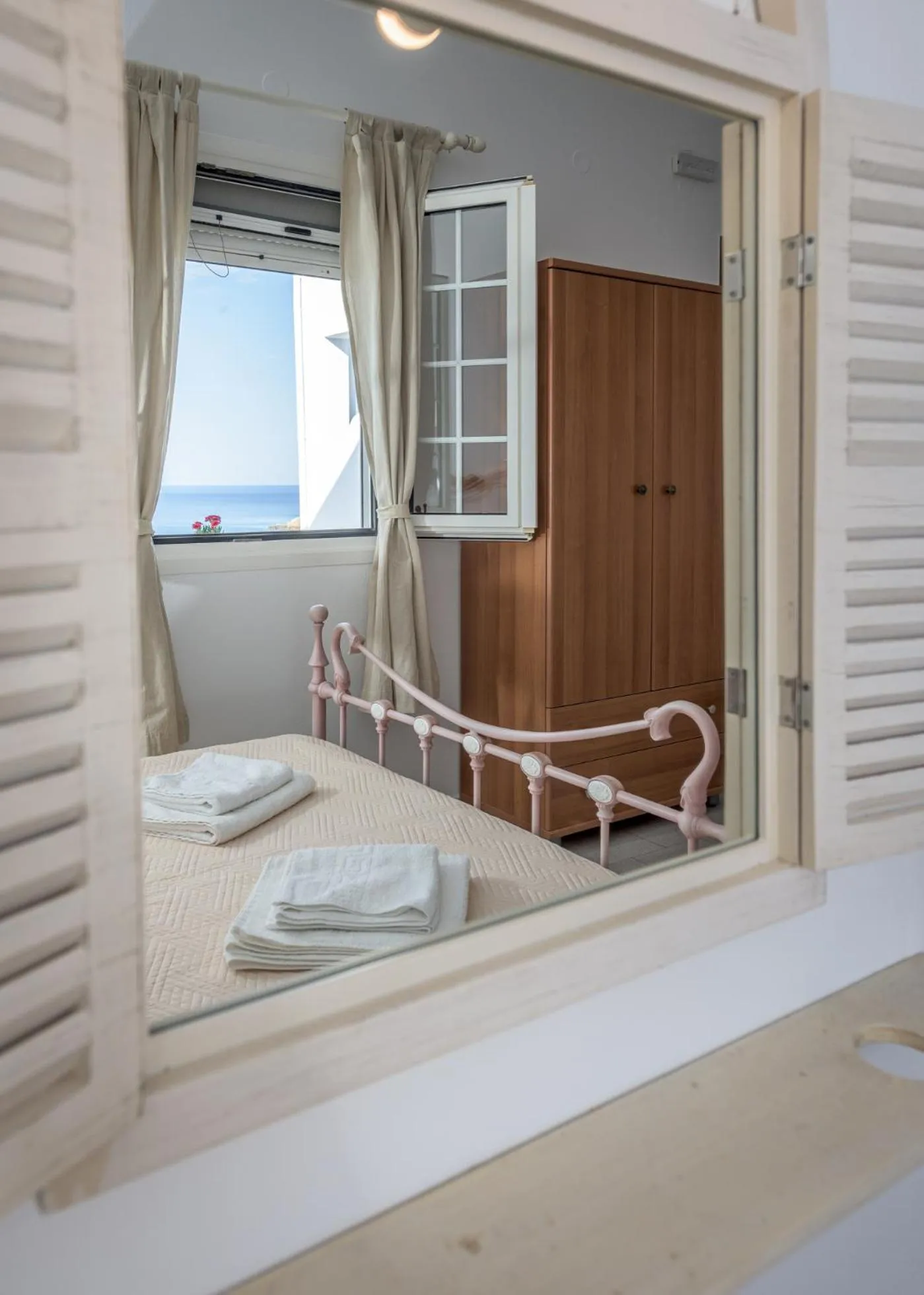 Giourgas Studios & Apartments