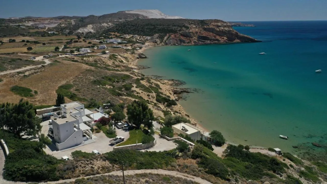 Giourgas Studios & Apartments