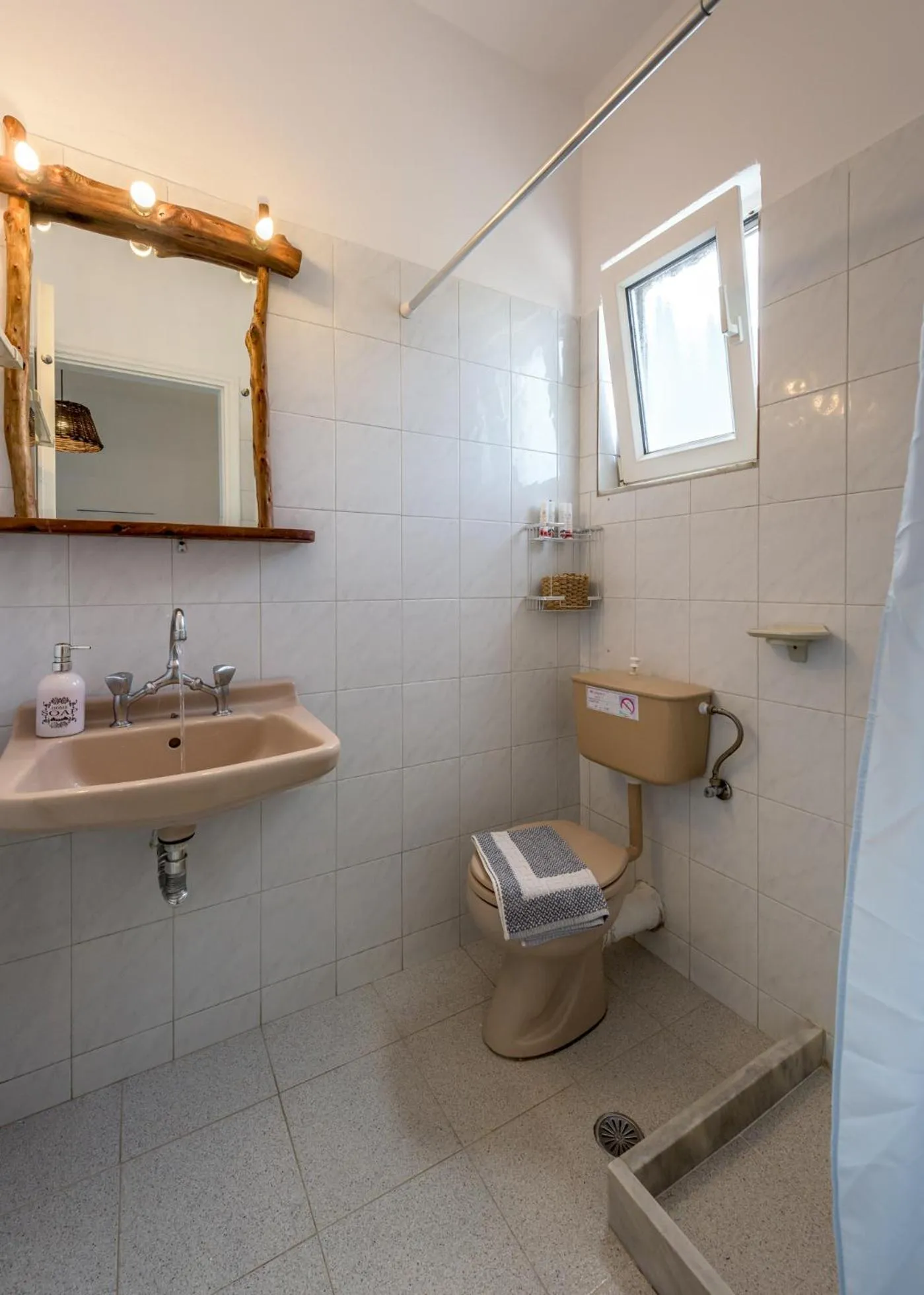 Giourgas Studios & Apartments