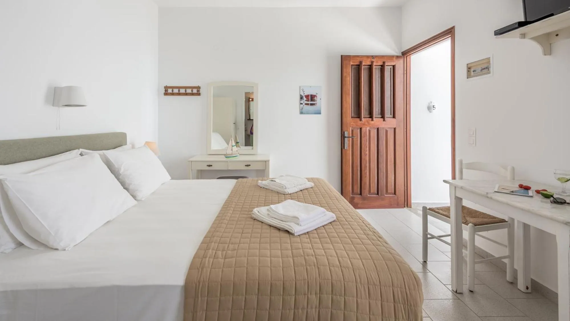 Bed in Giourgas Studios & Apartments