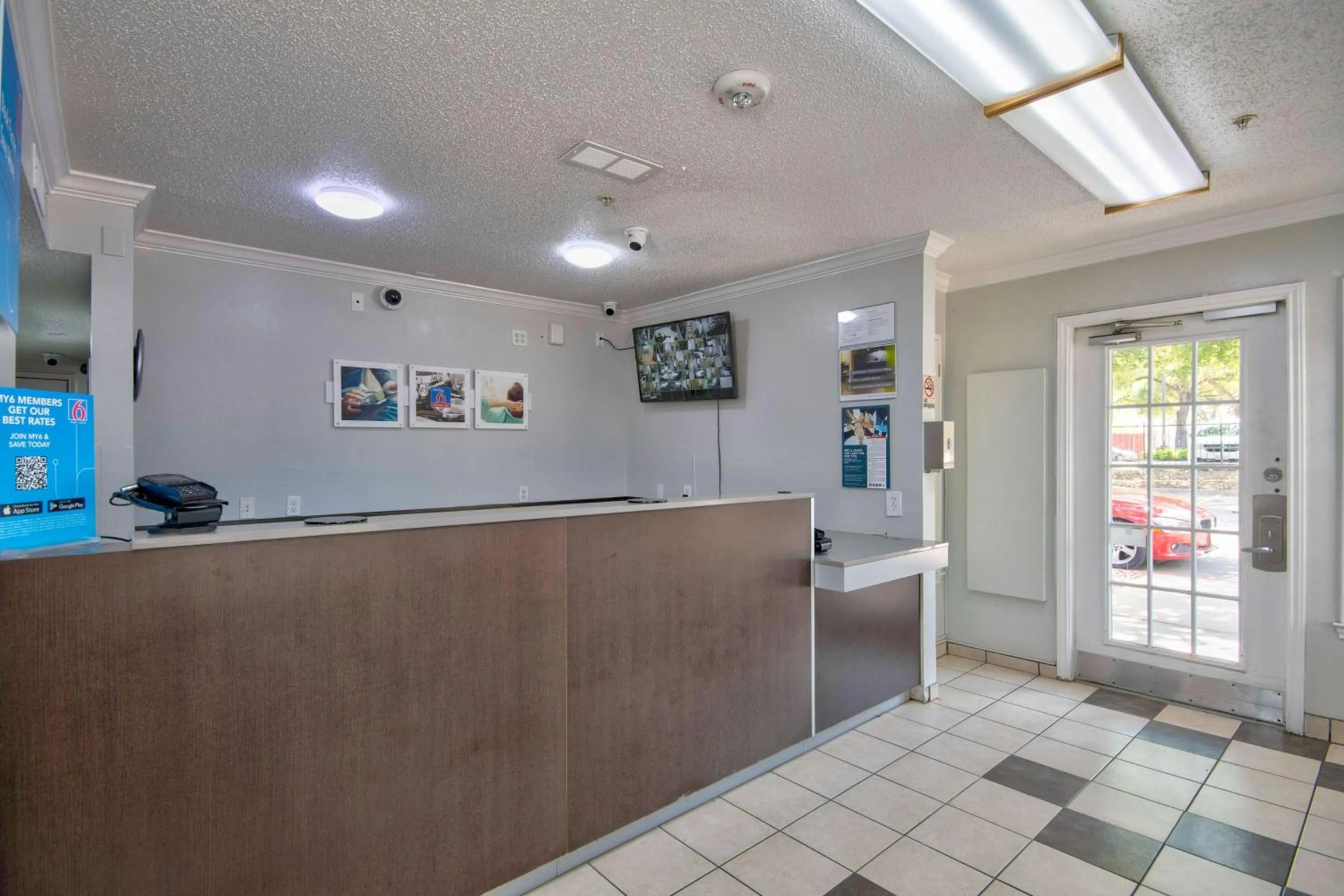 Lobby or reception in Studio 6-Austin, TX - Midtown