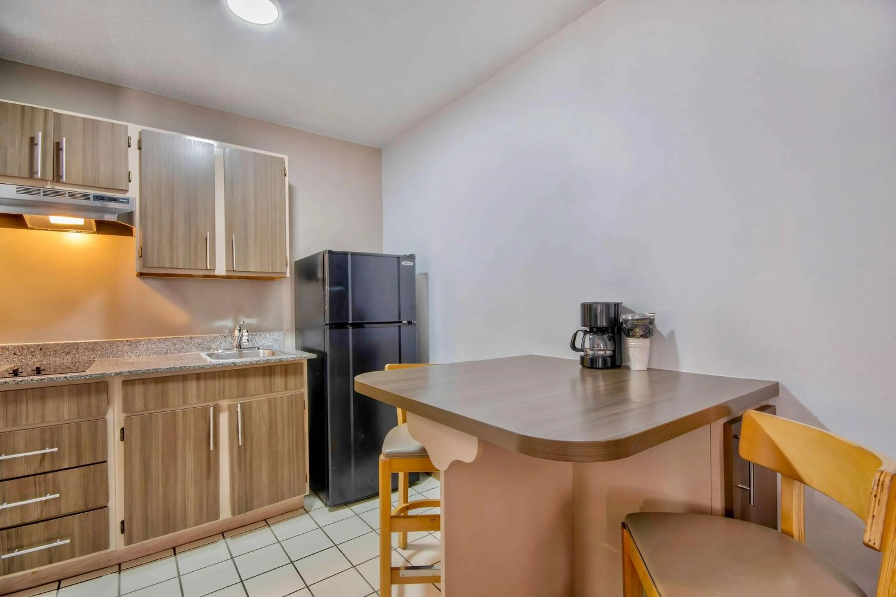 Kitchen or kitchenette in Studio 6-Austin, TX - Midtown