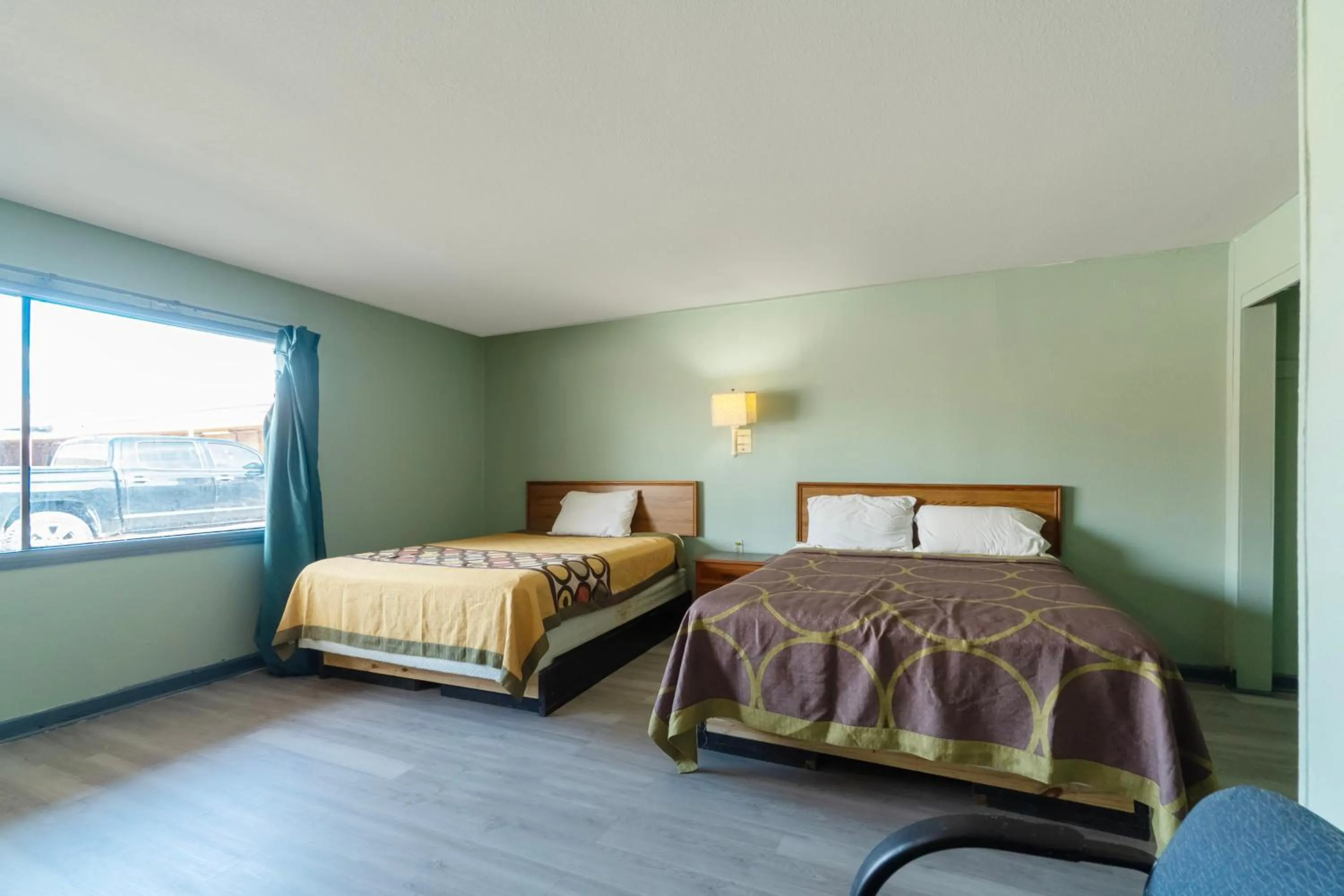 Bedroom, Bed in Capital O Parker Motel Clute Jackson Tx 332