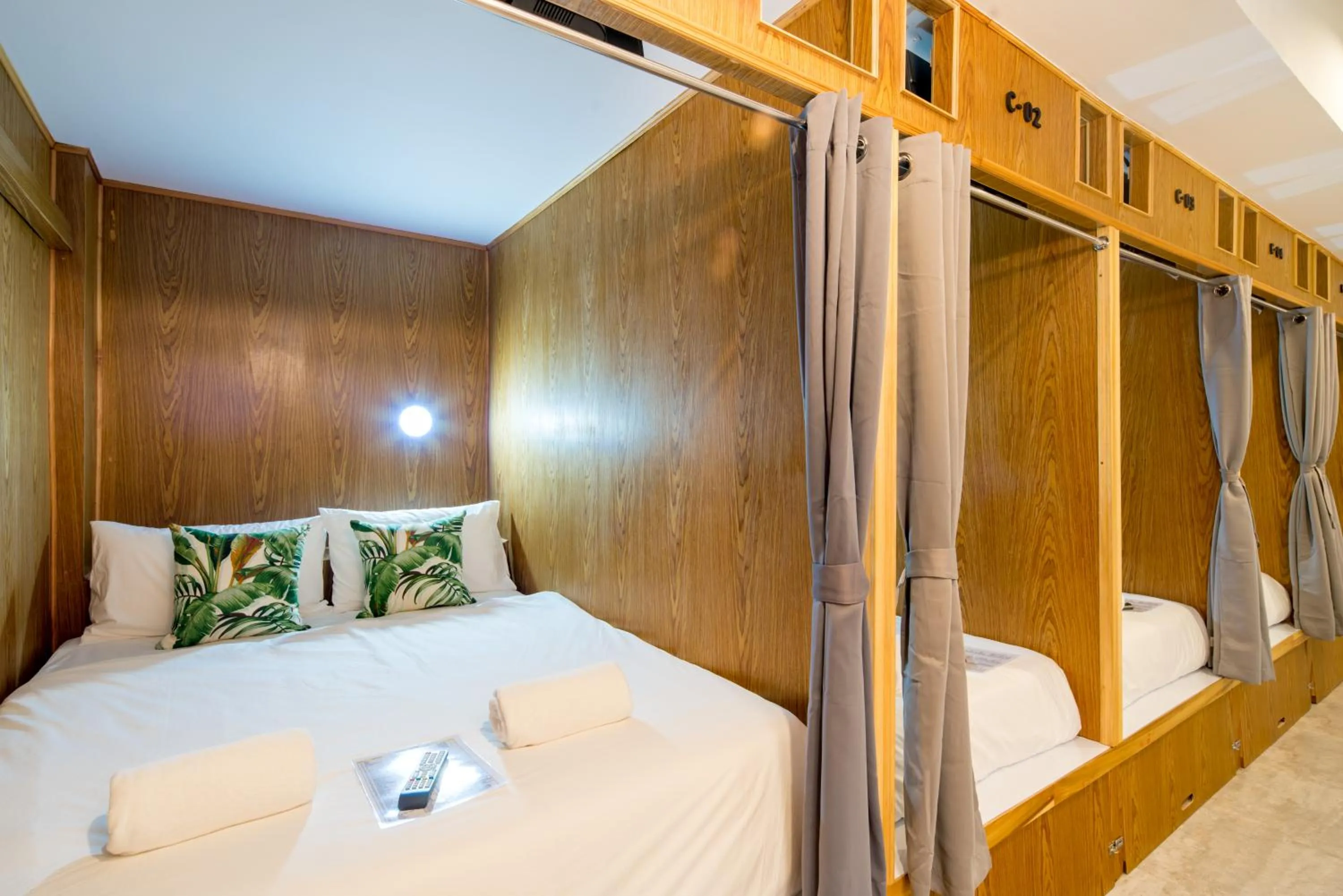 Bed in Hanuman VIP Hostel