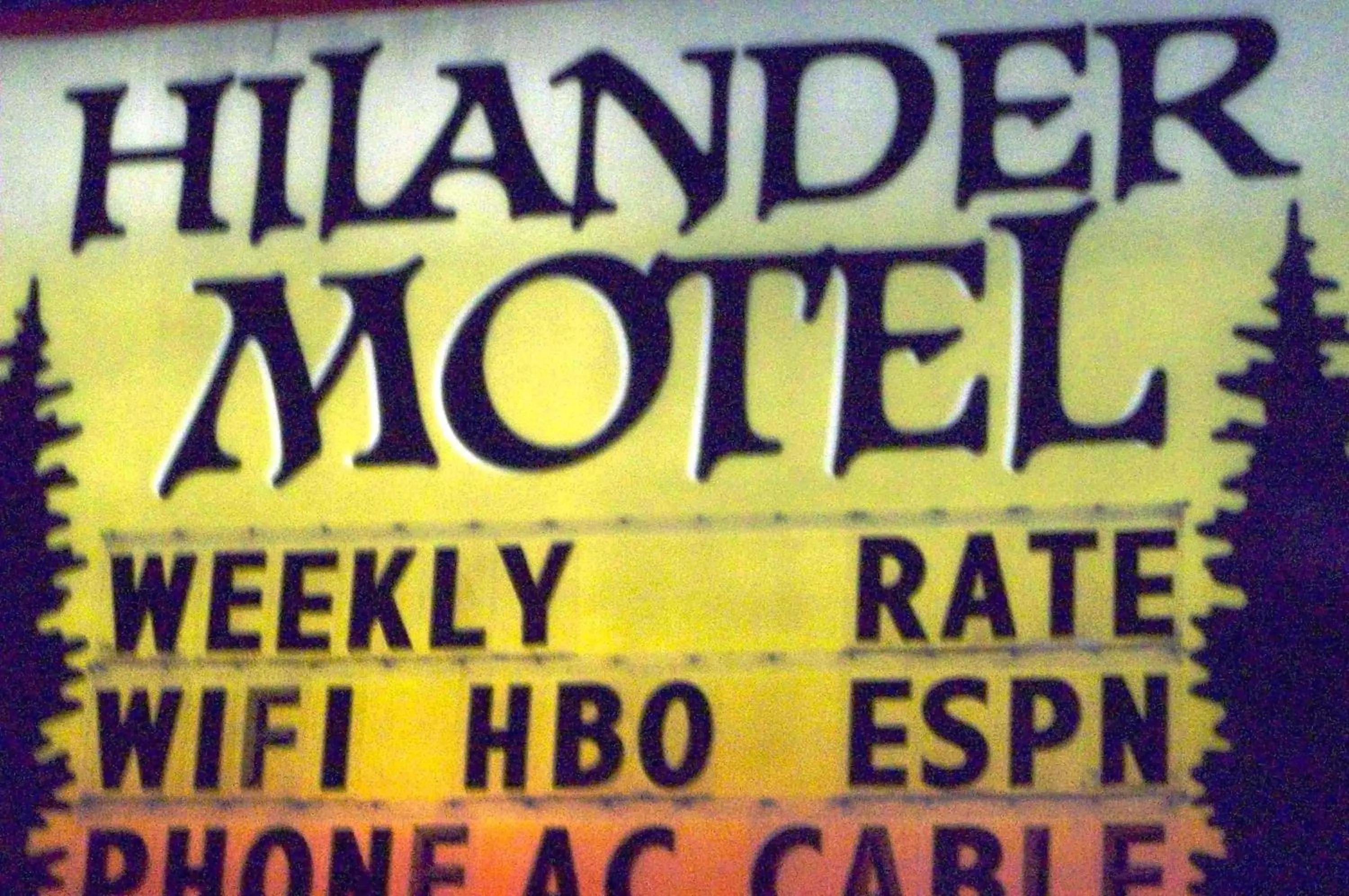 Hilander Motel