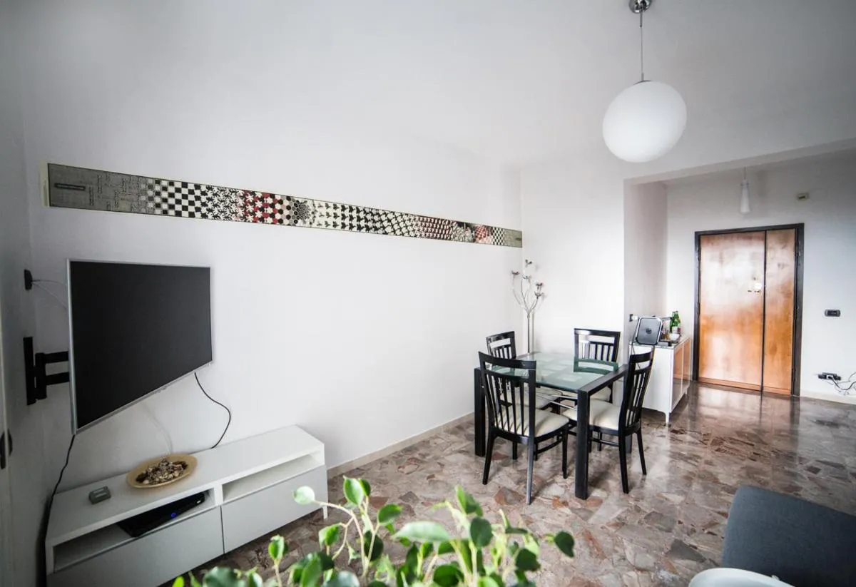 Communal lounge/ TV room in B&B Pacifico