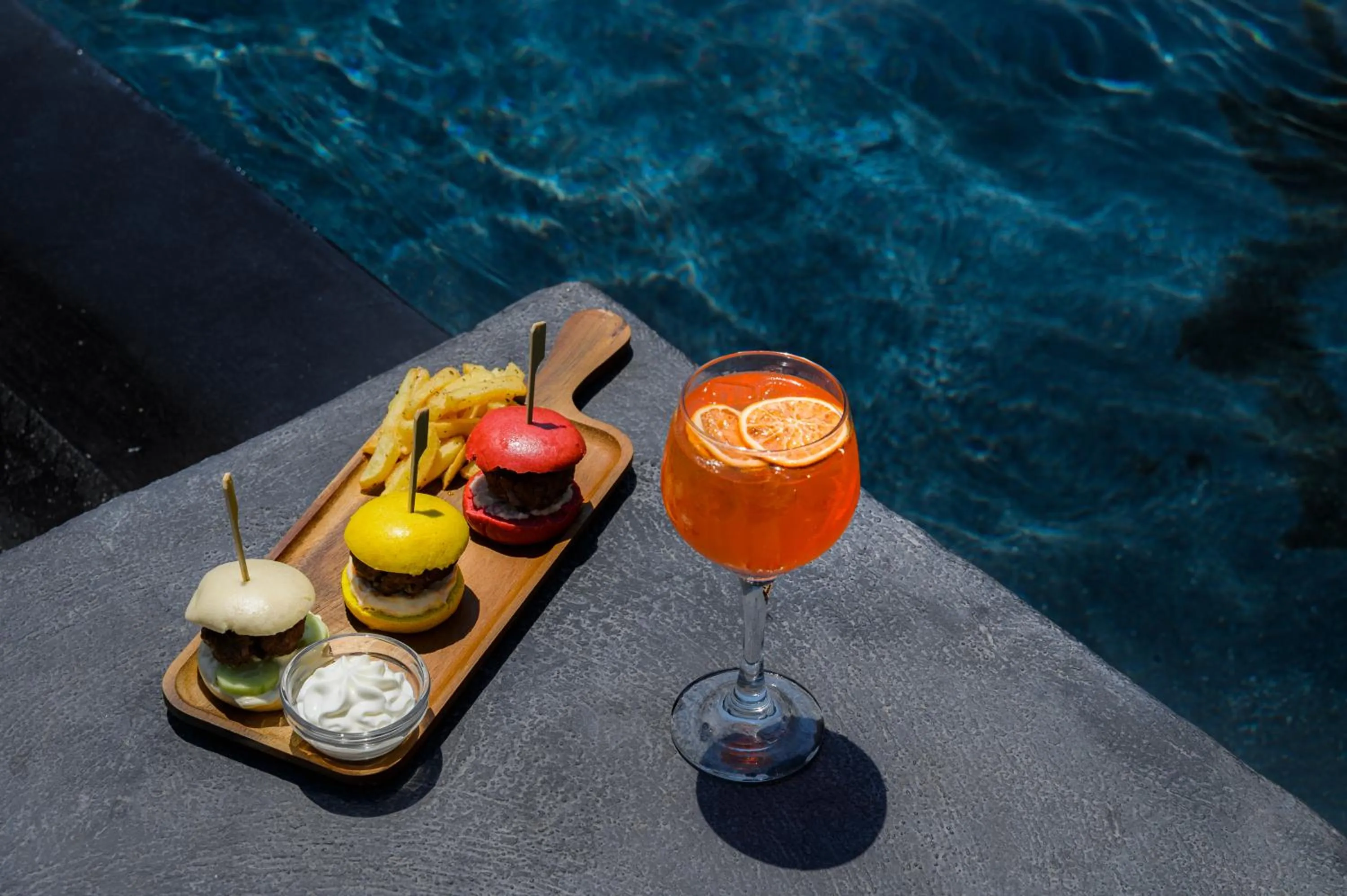 Food and drinks in Nano Suites