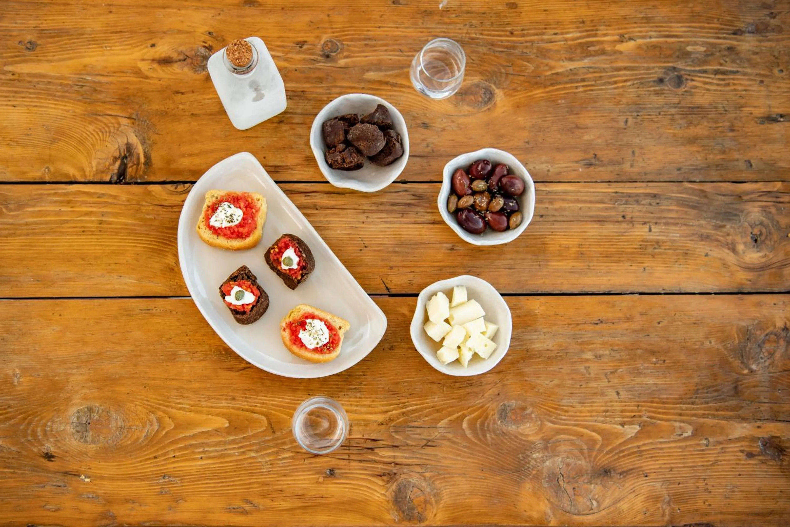 Food and drinks in Nano Suites