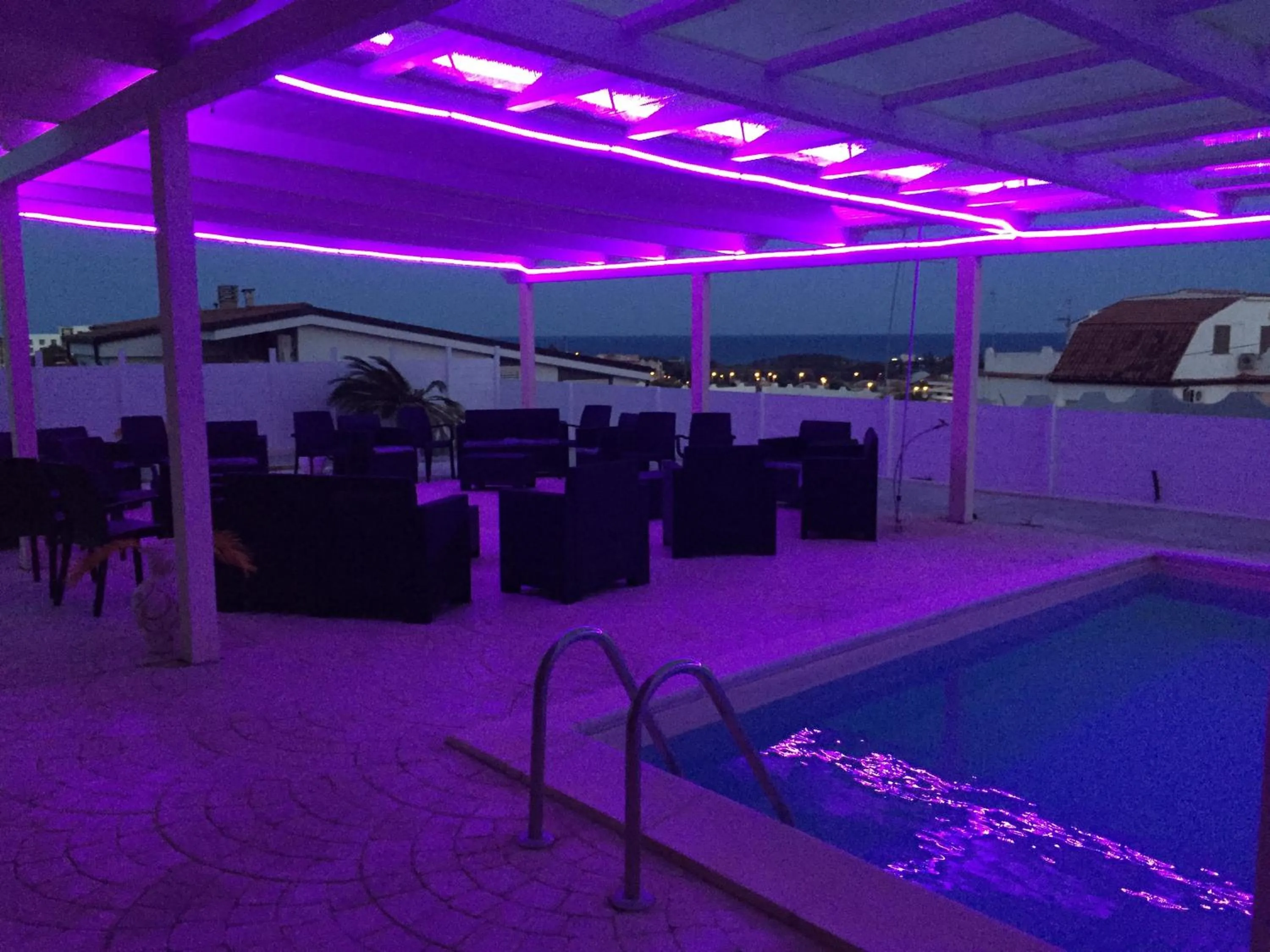 Swimming pool in la perla dello ionio