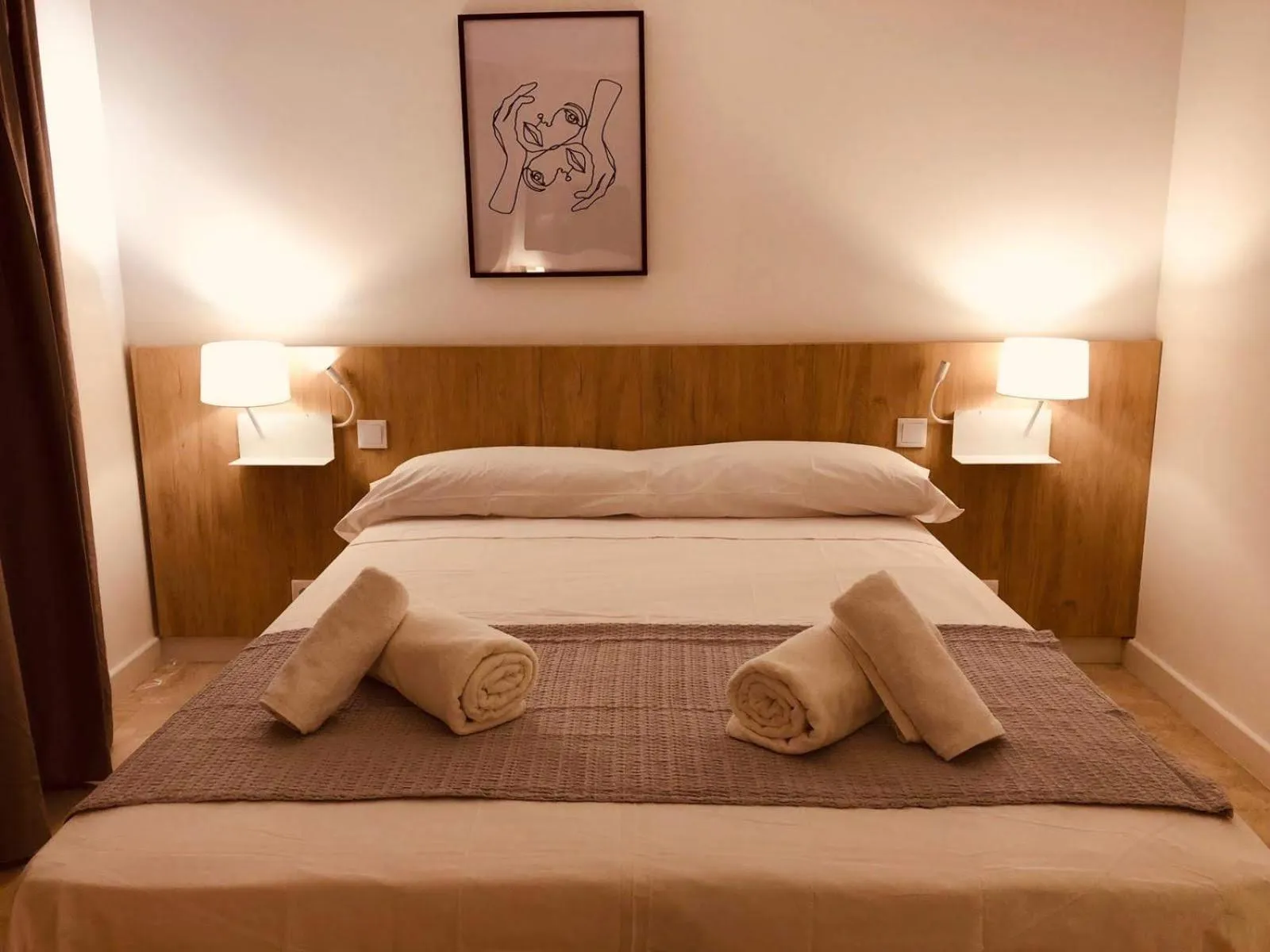 Photo of the whole room, Bed in Hotel Victori