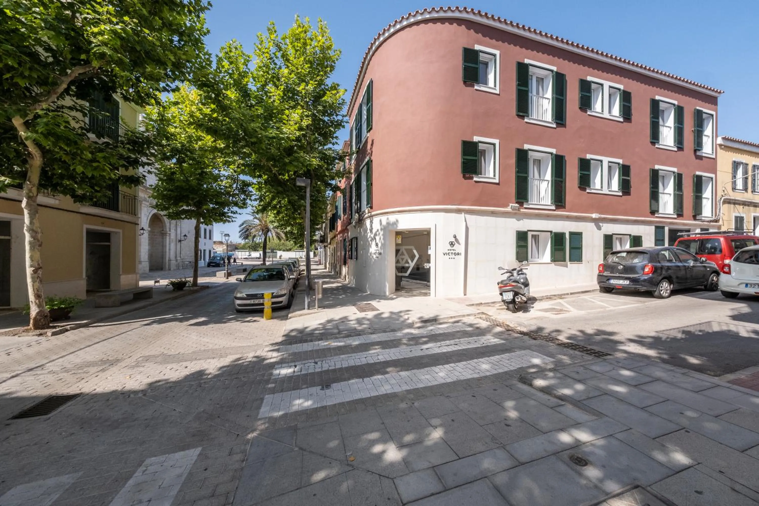 Property building in Hotel Victori