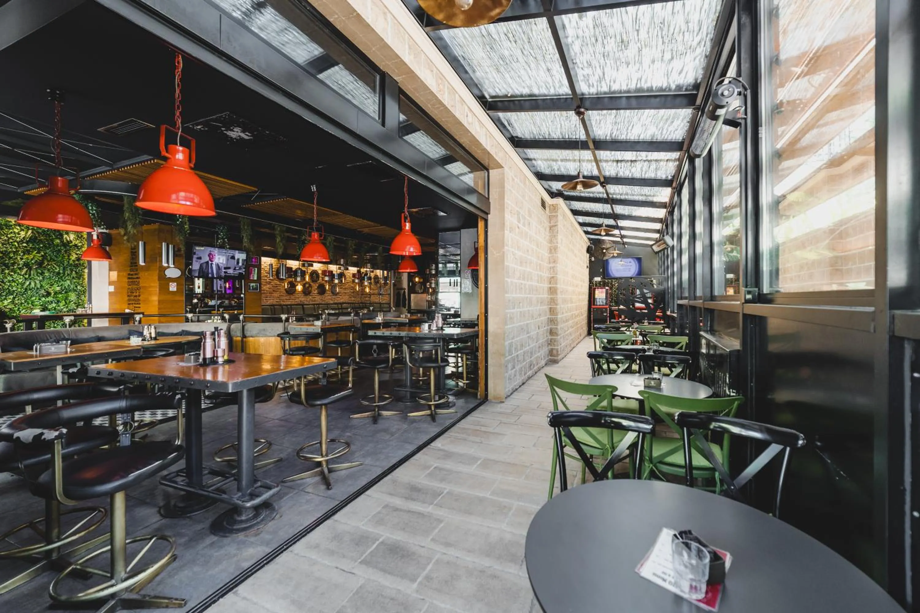 Restaurant/places to eat in Hotel 219 Budva