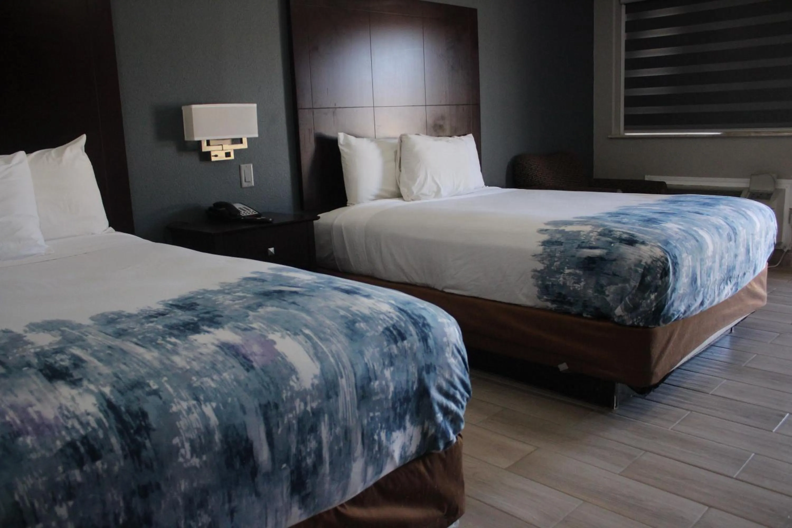 Bed in Cotulla Executive Inn