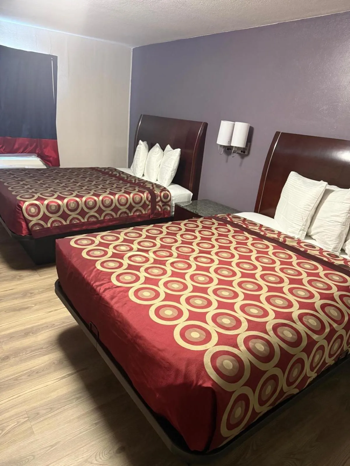 Bedroom, Bed in Economy Inn By OYO, Lamesa TX