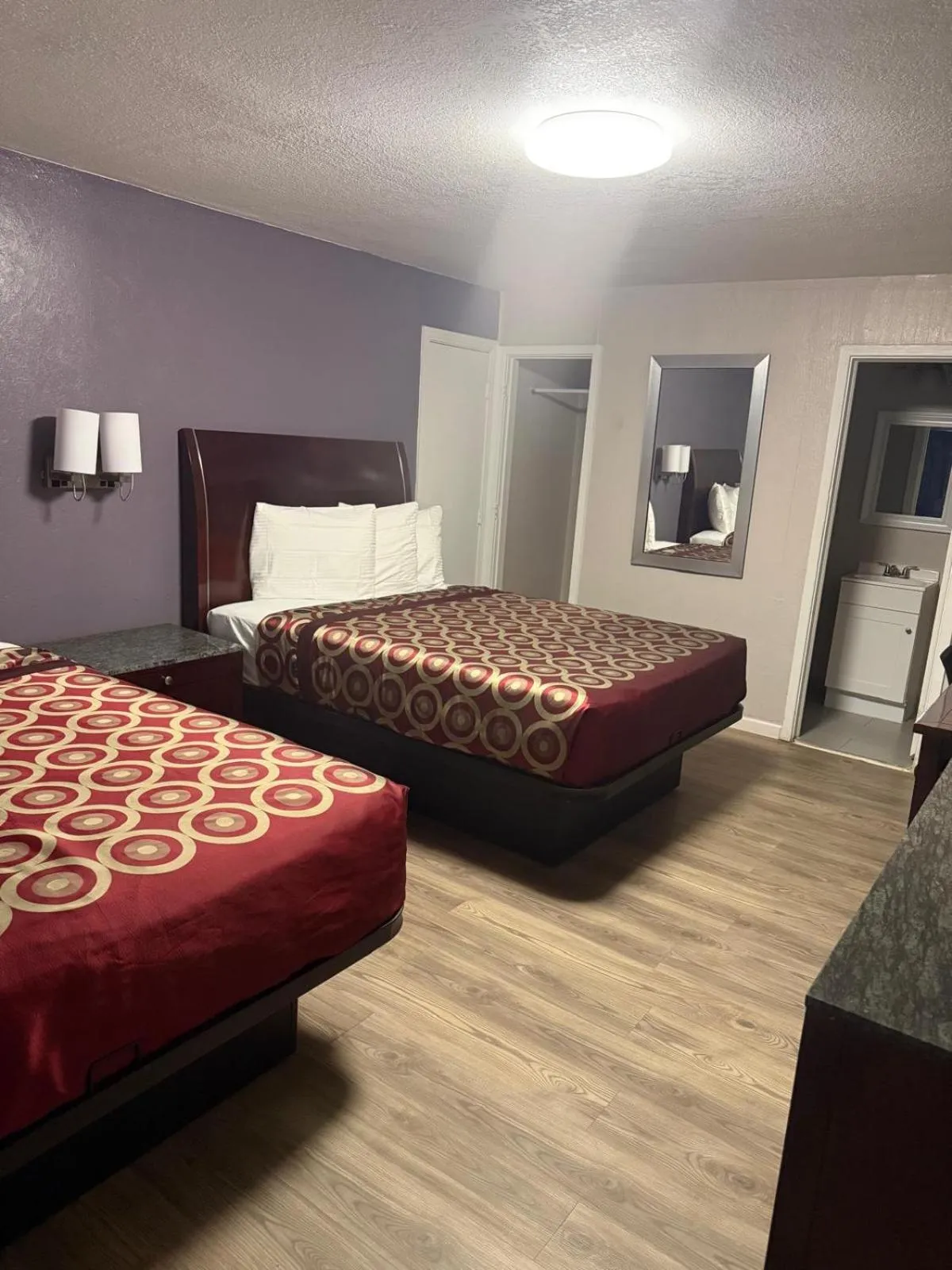 Bedroom, Bed in Economy Inn By OYO, Lamesa TX