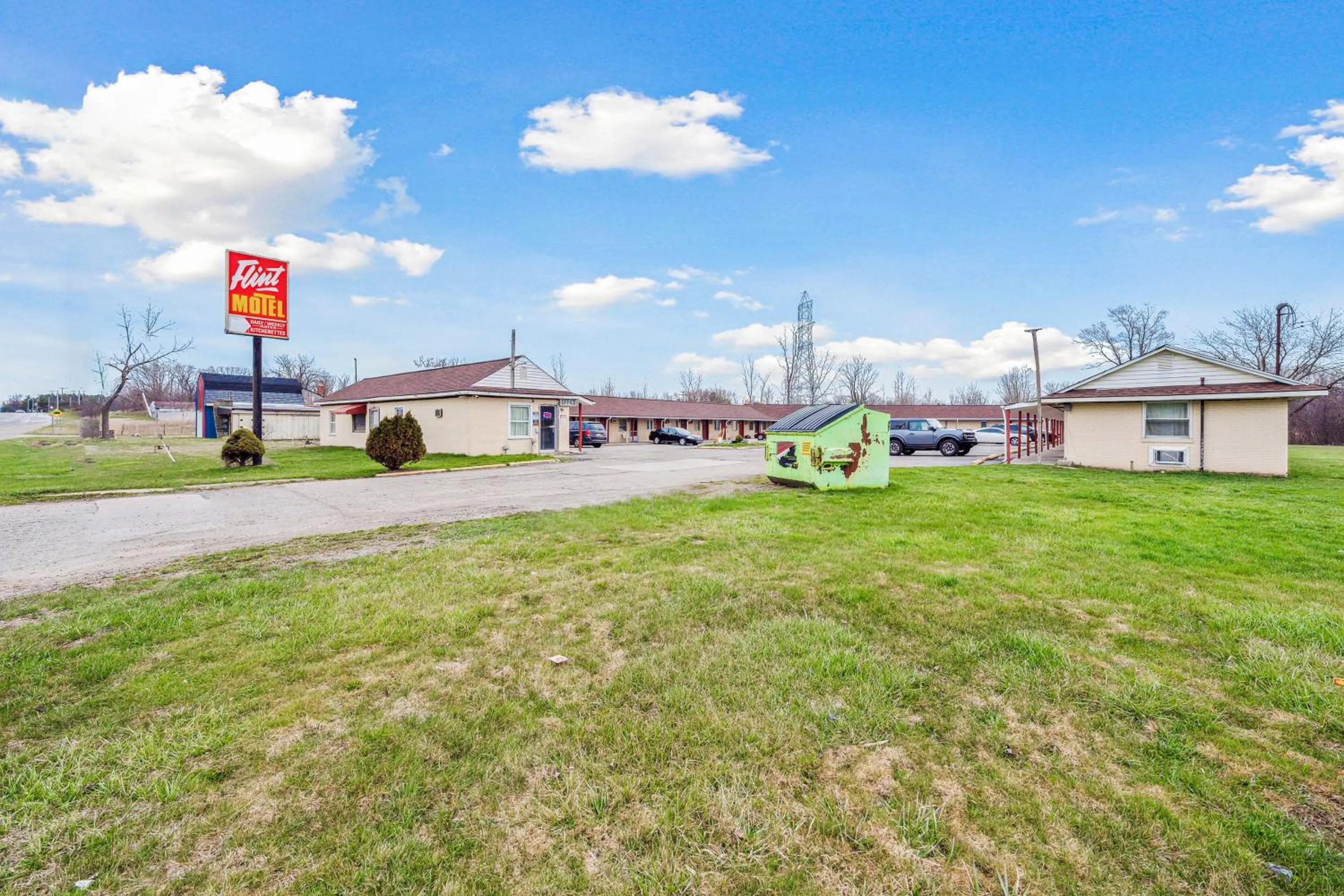 Area and facilities in Flint Motel by OYO MI Near I-475