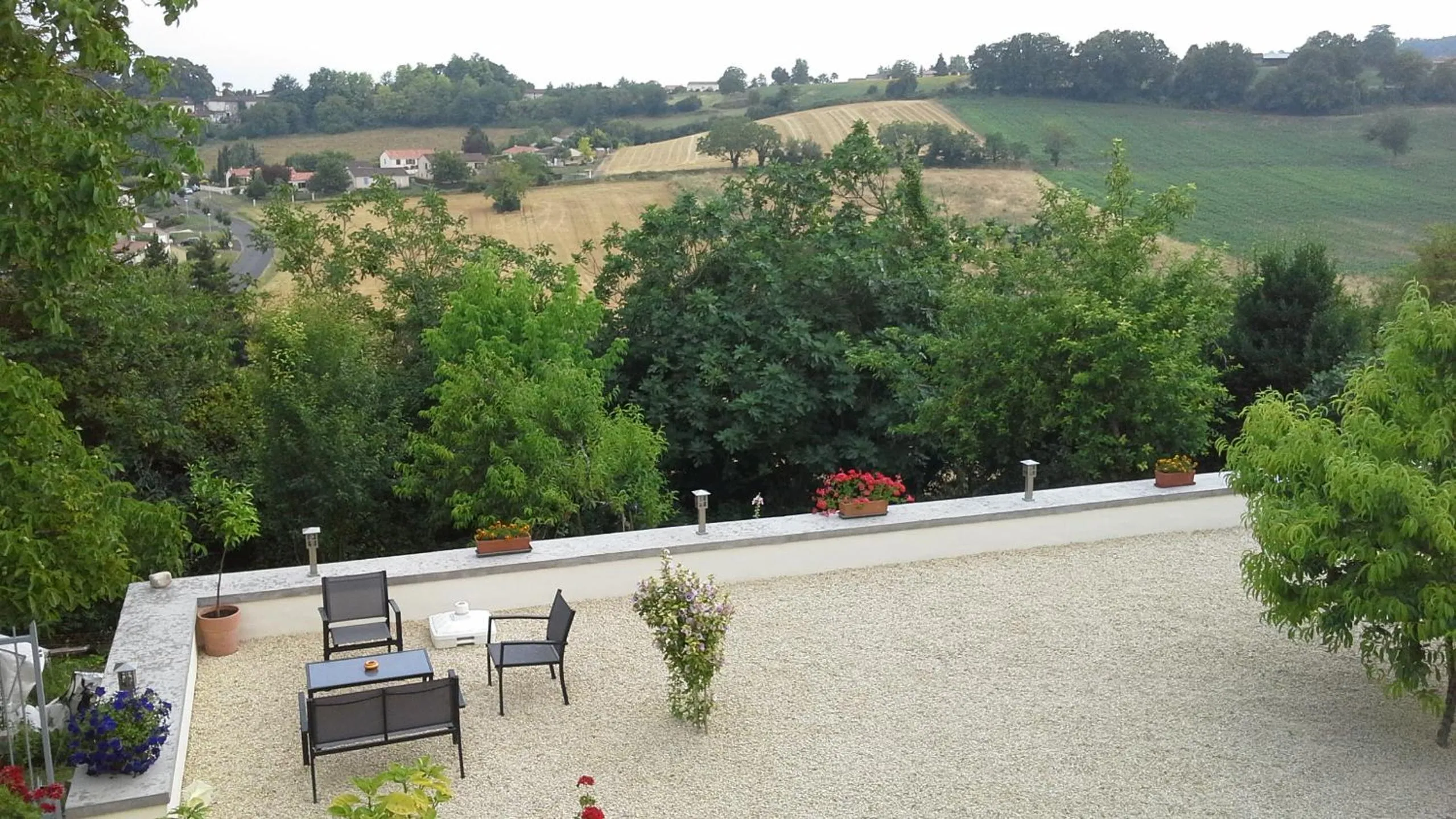 Garden view in MONTISMAURELLI